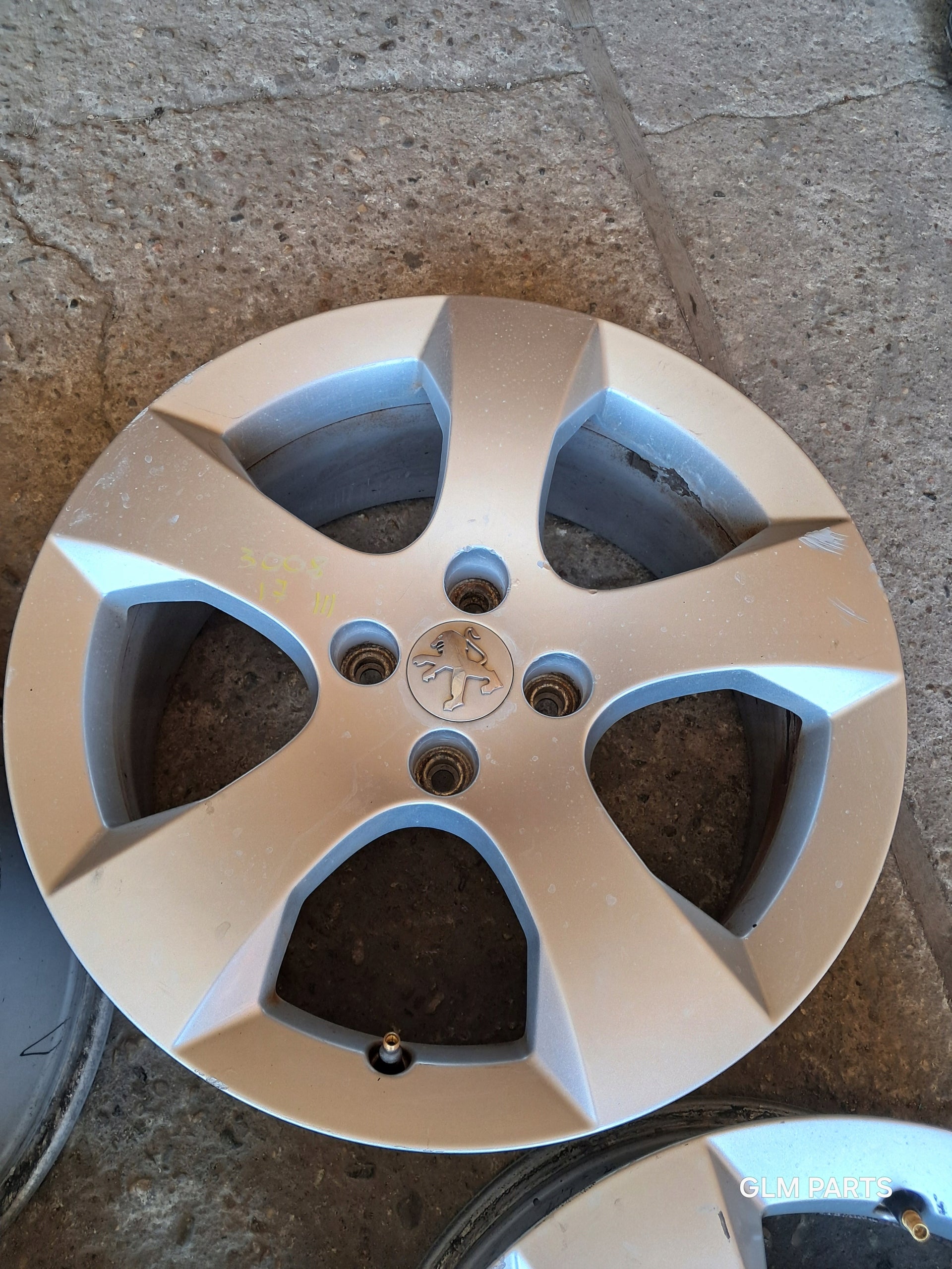 Alu Felge Peugeot 3008 108 Aluminum rim 17 Zoll 7.5J 4x108 29ET 9684883880