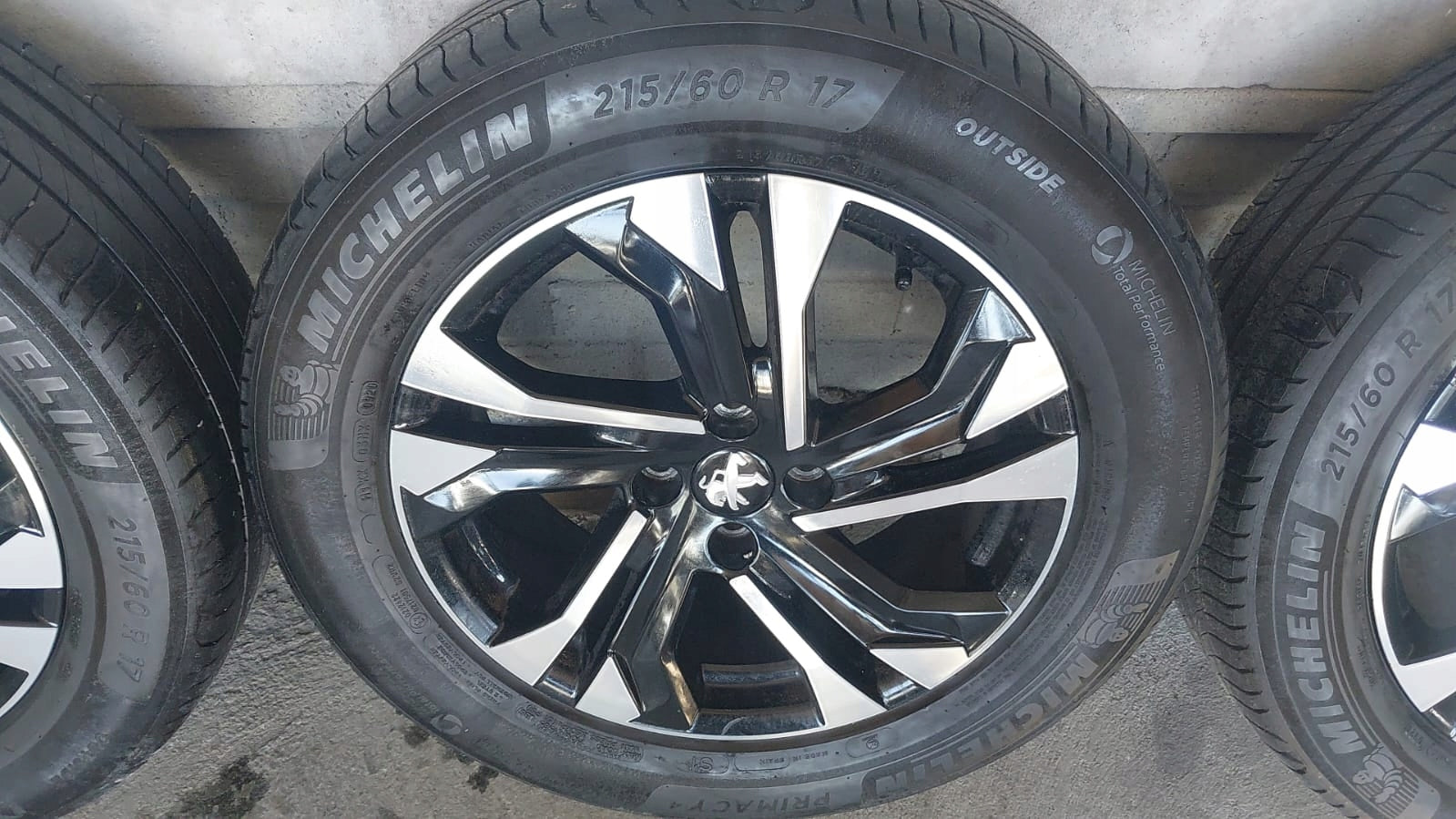 Alu Felge Peugeot 2008 108 Aluminum rim 17 Zoll 6.5J 4x108 32ET 9828186080