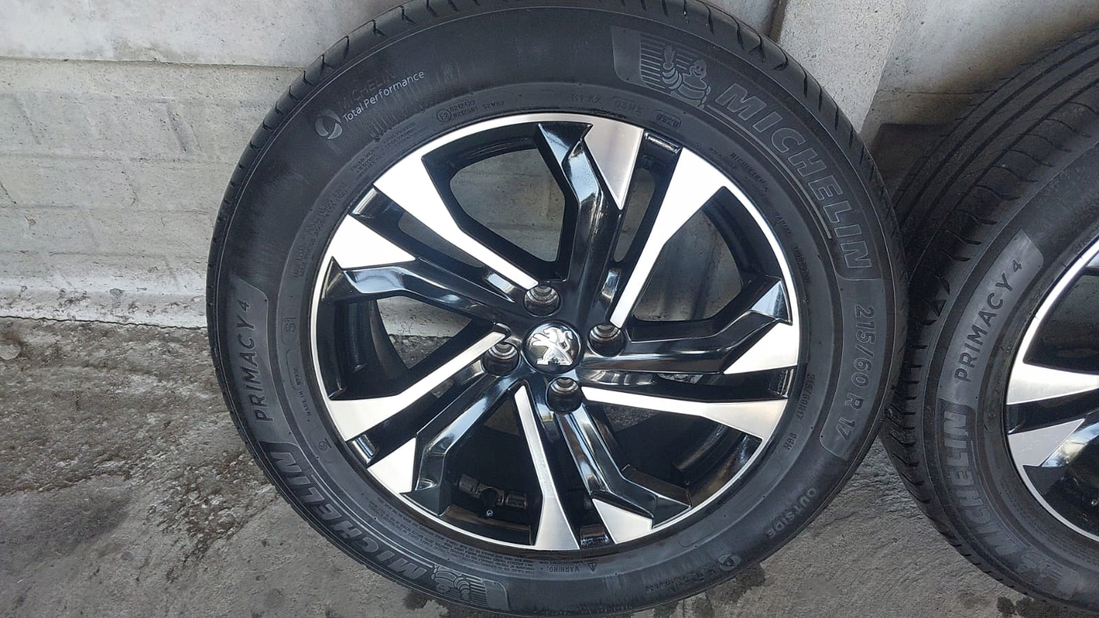 Alu Felge Peugeot 2008 108 Aluminum rim 17 Zoll 6.5J 4x108 32ET 9828186080