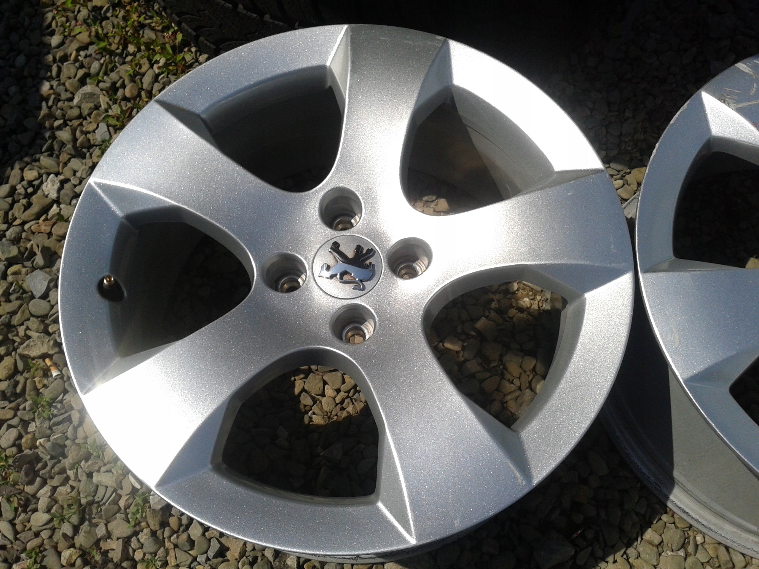 Alu Felge Peugeot 3008 108 Aluminum rim 17 Zoll 7.5J 4x108 9673738677