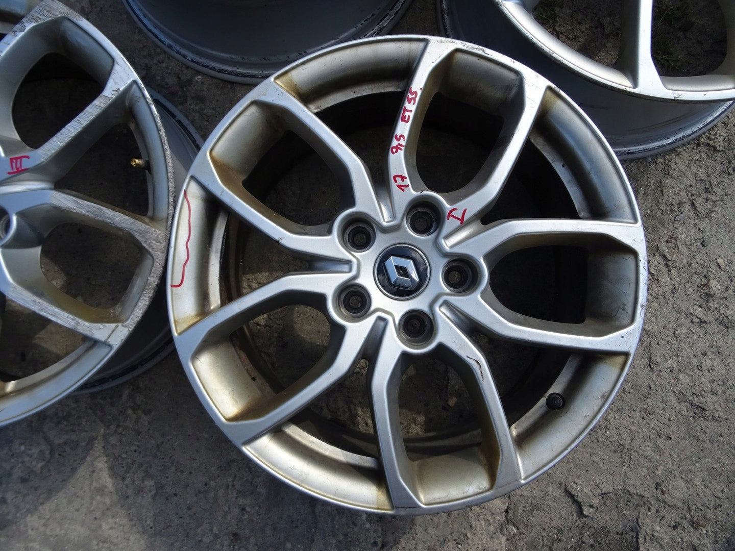 Alu Felge Renault IV Clio Aluminum rim 17 Zoll 7.5J 4x100