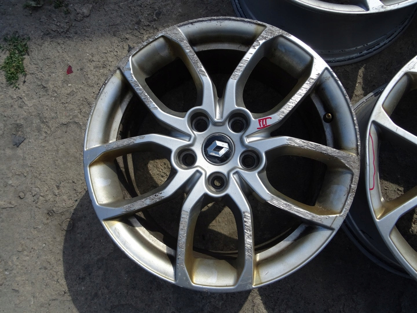 Alu Felge Renault IV Clio Aluminum rim 17 Zoll 7.5J 4x100