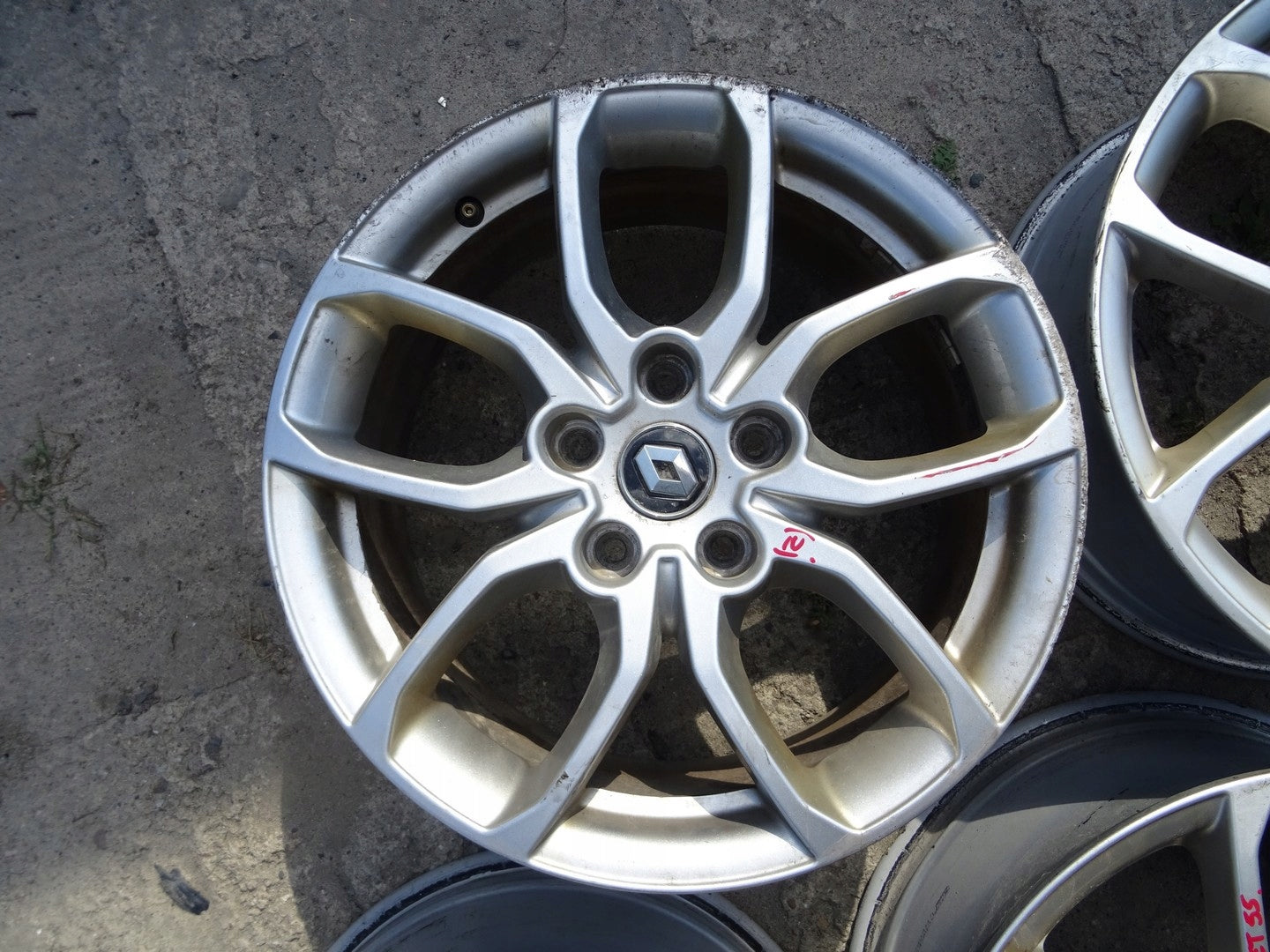 Alu Felge Renault IV Clio Aluminum rim 17 Zoll 7.5J 4x100