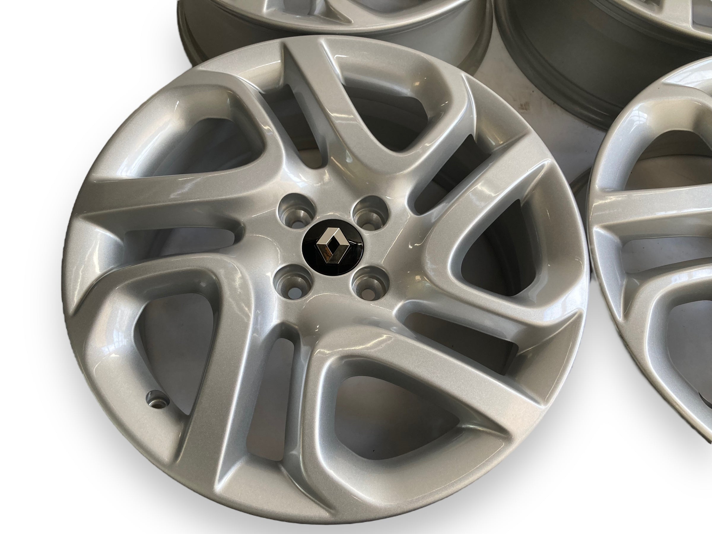 Alu Felge Renault Captur Sandero Clio 17 Zoll 6.5J 4x100 40ET 403008967R