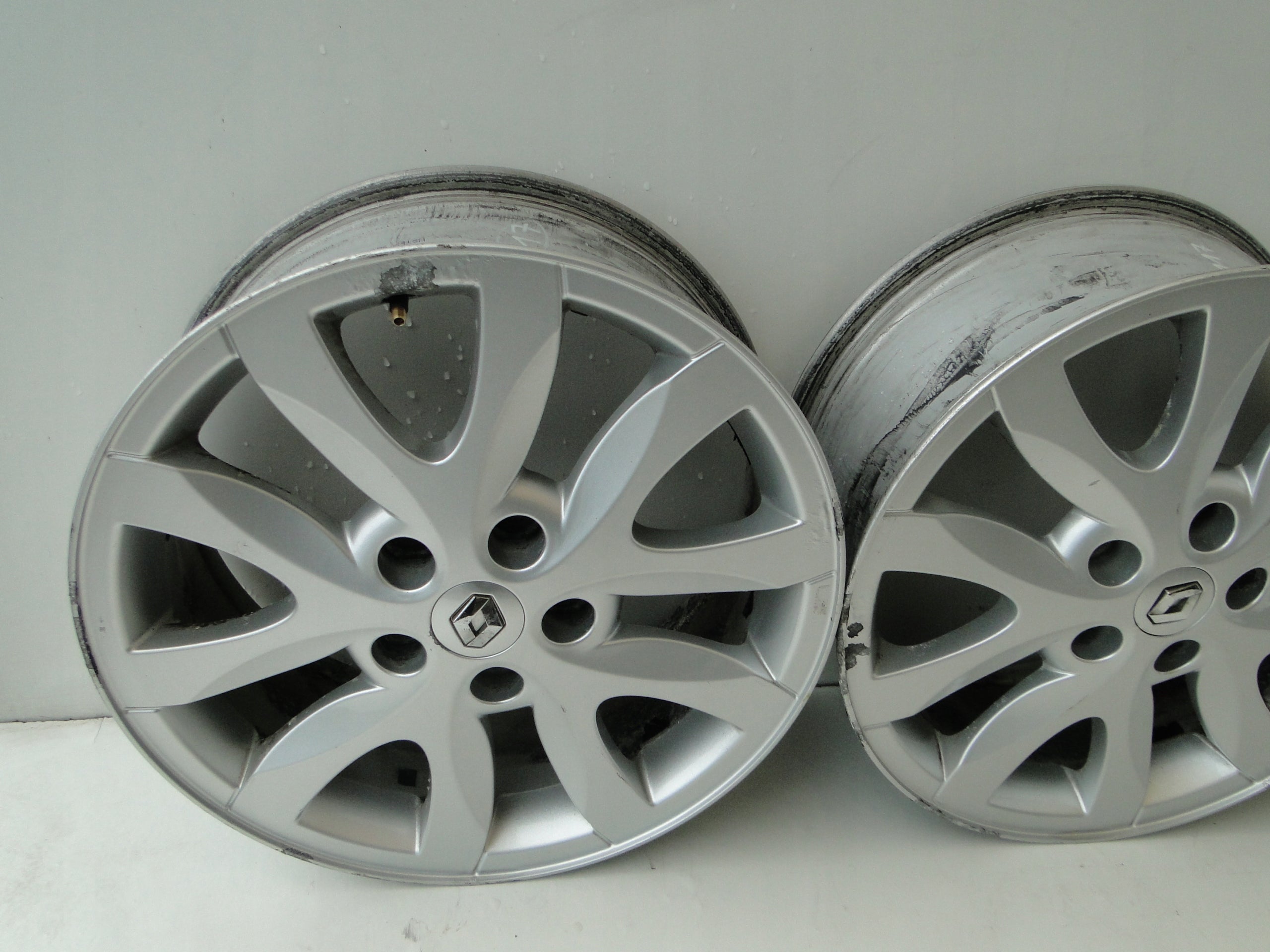 Alu Felge Renault R17 Aluminum rim 17 Zoll 7.0J 5x114.3 47ET 820058904R