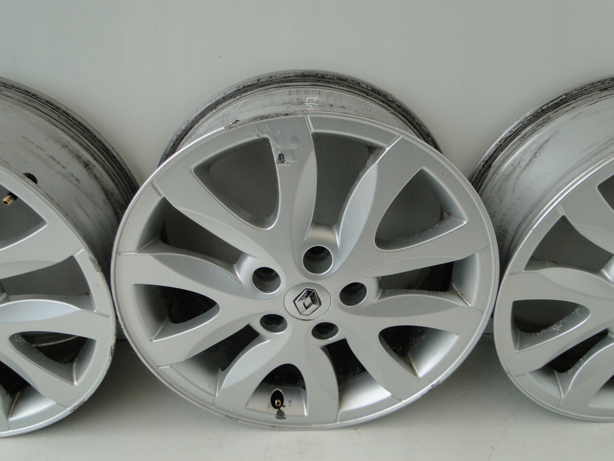 Alu Felge Renault R17 Aluminum rim 17 Zoll 7.0J 5x114.3 47ET 820058904R