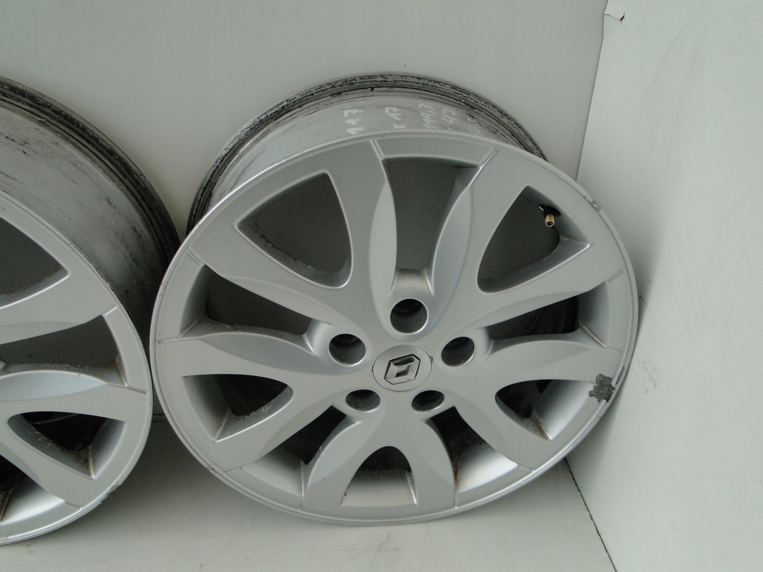 Alu Felge Renault R17 Aluminum rim 17 Zoll 7.0J 5x114.3 47ET 820058904R