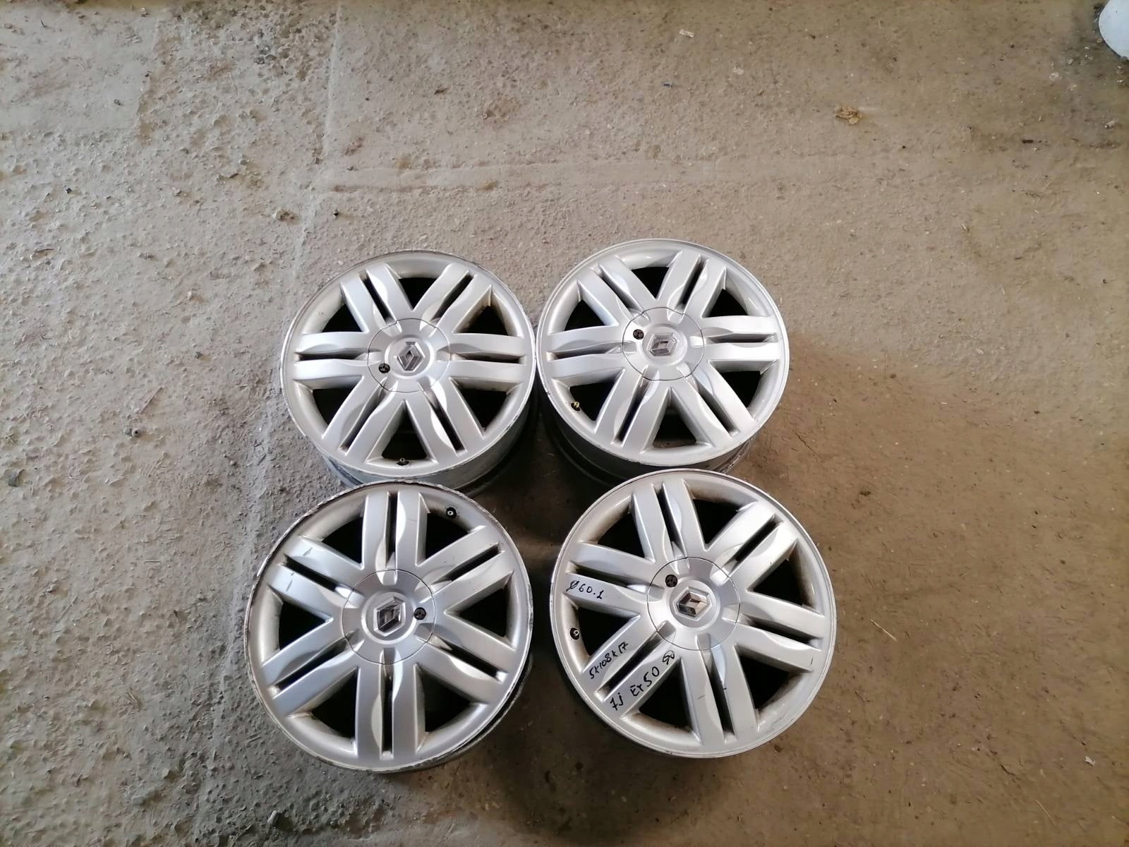 Alu Felge Renault Alpine Aluminum rim 17 Zoll 7.0J 5x108