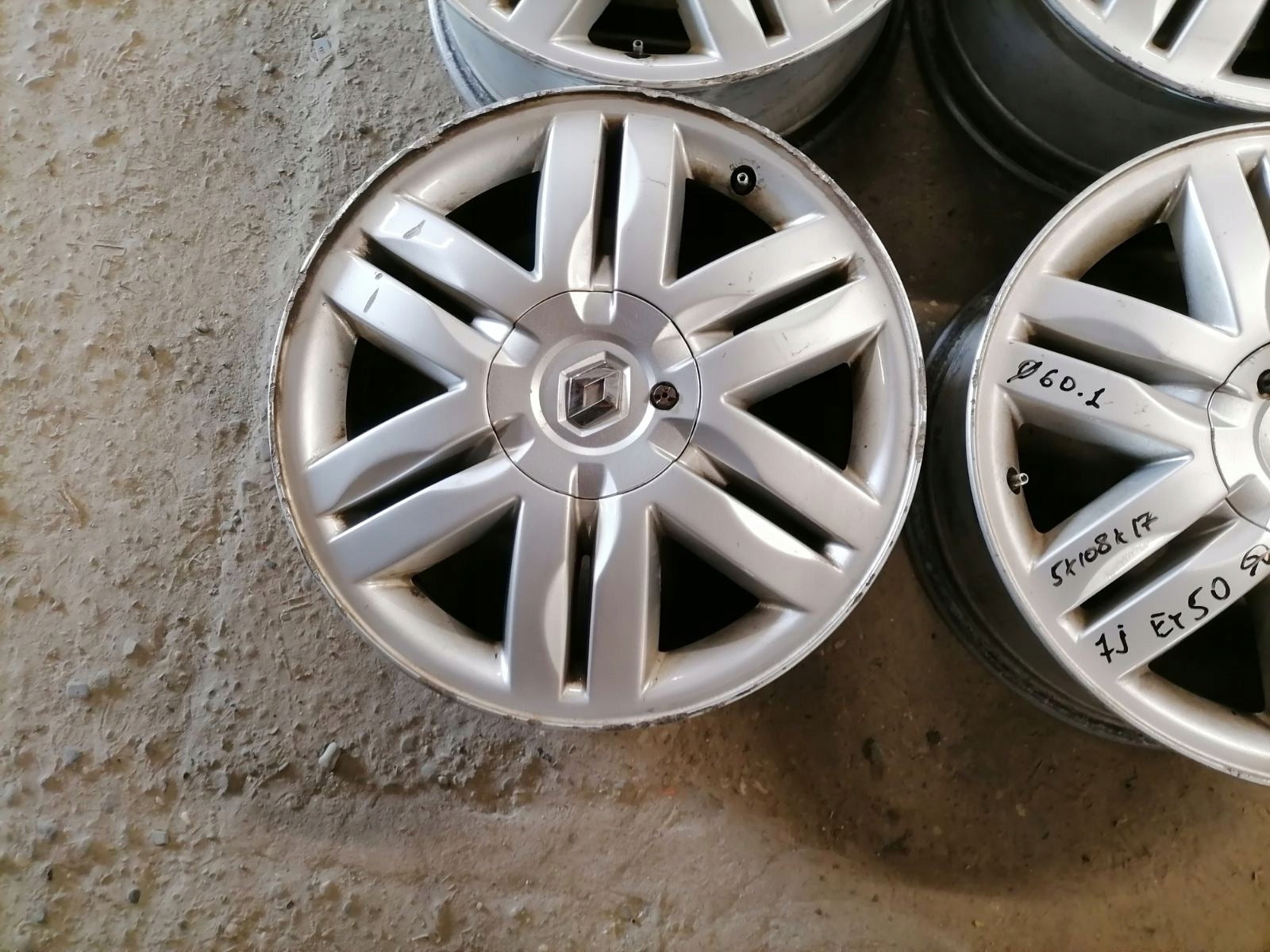 Alu Felge Renault Alpine Aluminum rim 17 Zoll 7.0J 5x108