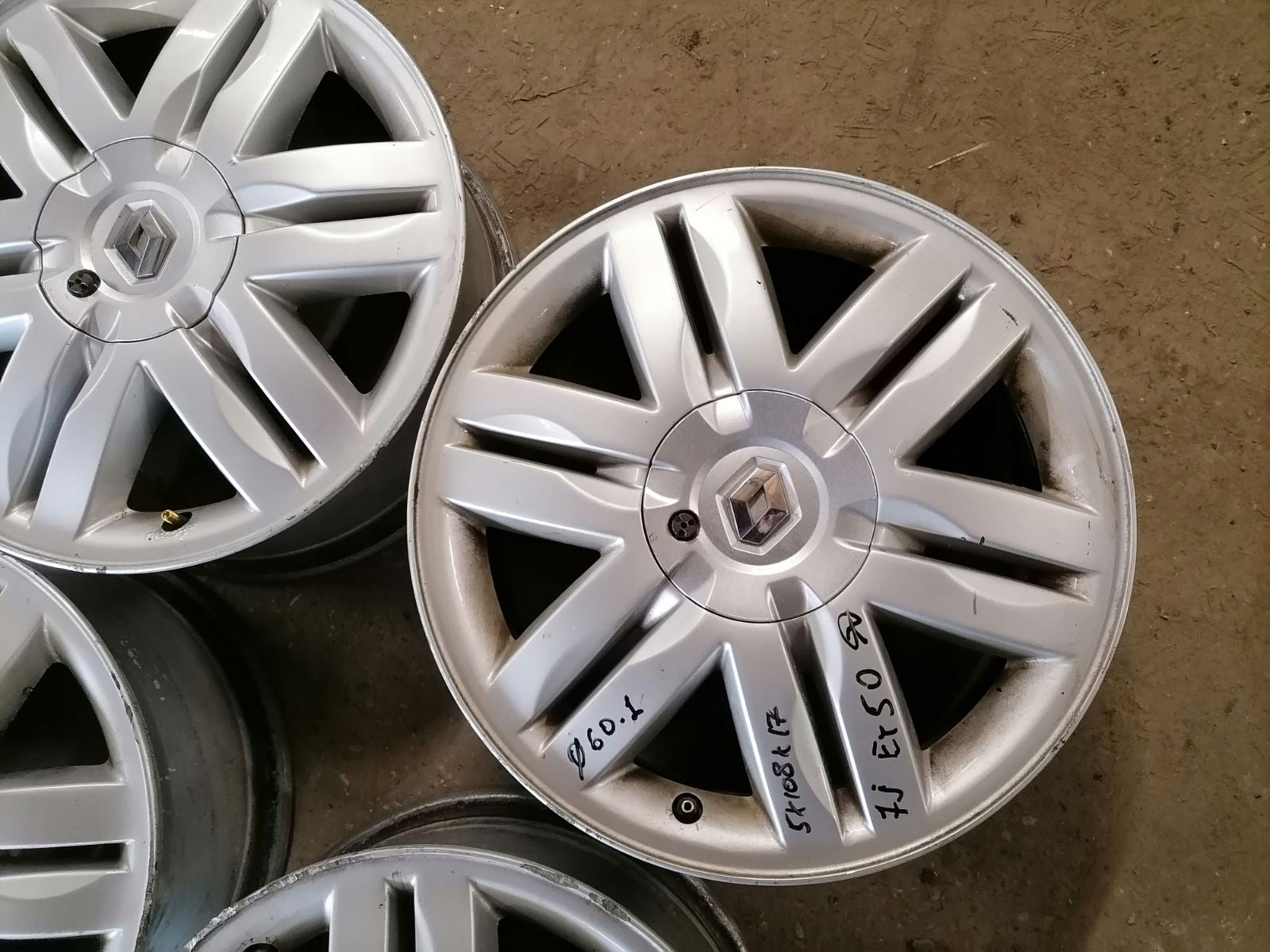 Alu Felge Renault Alpine Aluminum rim 17 Zoll 7.0J 5x108