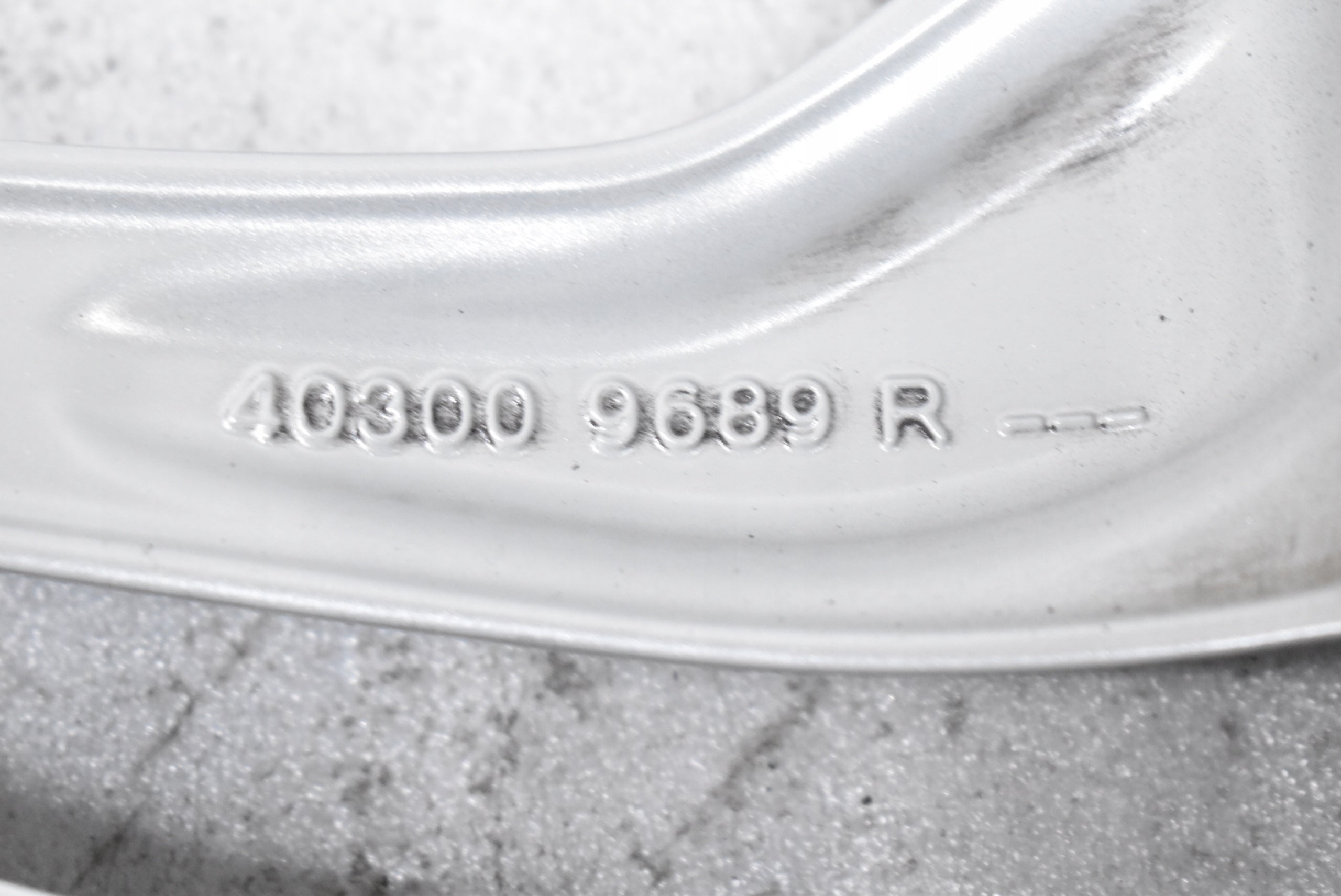 1x Alu Felge Renault IV Scenic Aluminum rim 20 Zoll 6.5J 5x114.3 33ET 403009689R