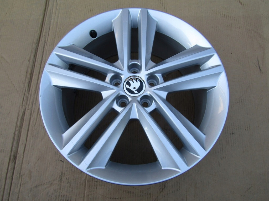 1x Alu Felge Skoda Fabia Aluminum rim 17 Zoll 7.0J 5x112 46ET