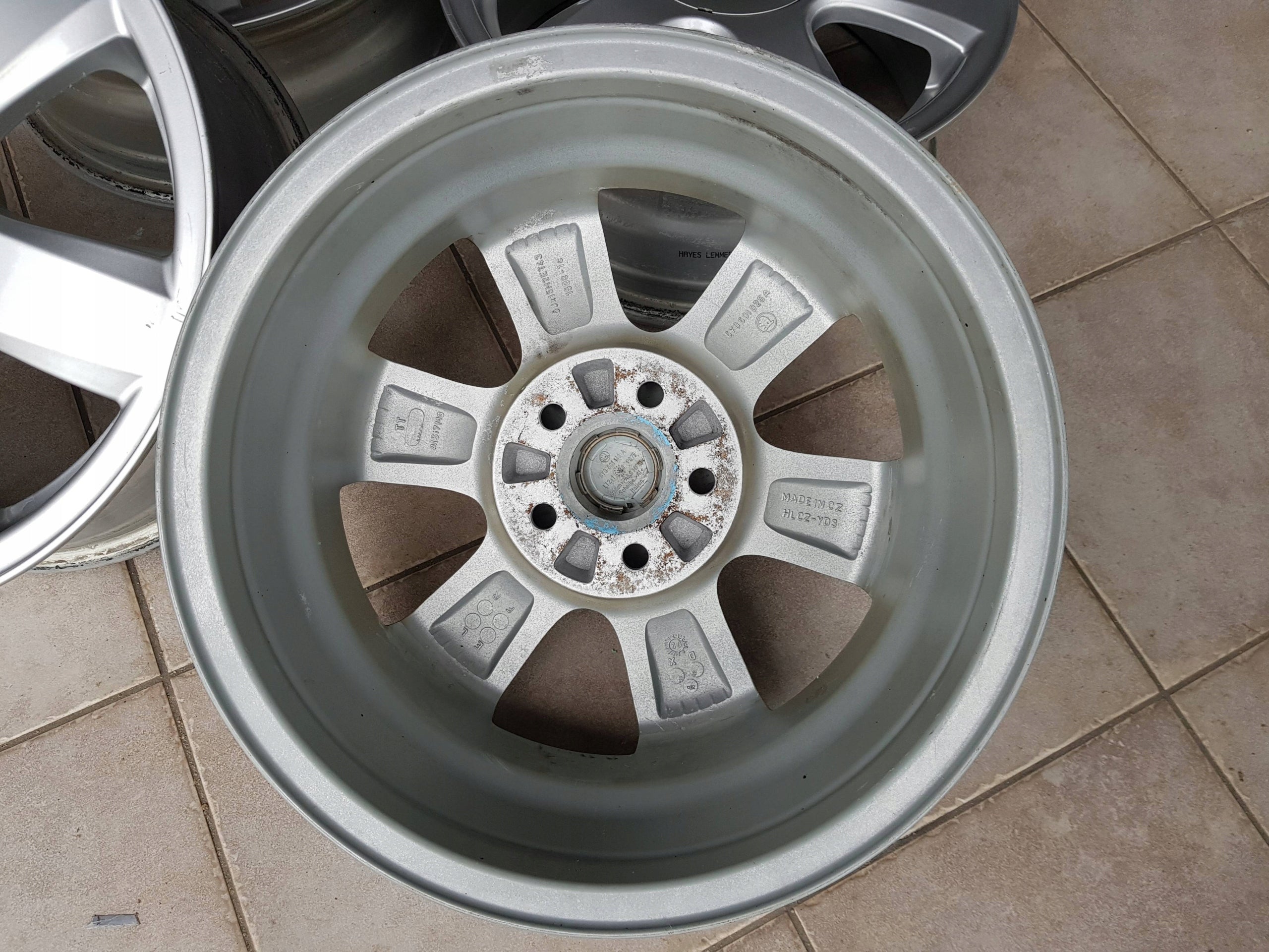 Alu Felge Skoda Octavia Fabia Aluminum rim 15 Zoll 6.0J 5x100 43ET 6Y0601025A