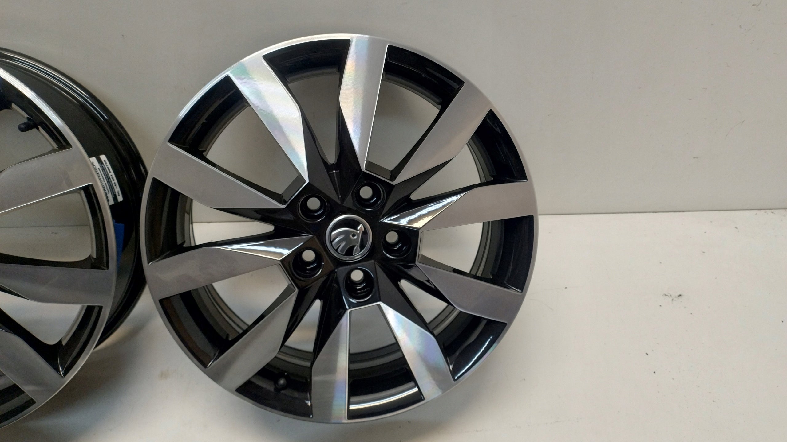 Alu Felge Skoda Octavia Superb 17 Zoll 6.0J 5x112 48ET 5E0601025N