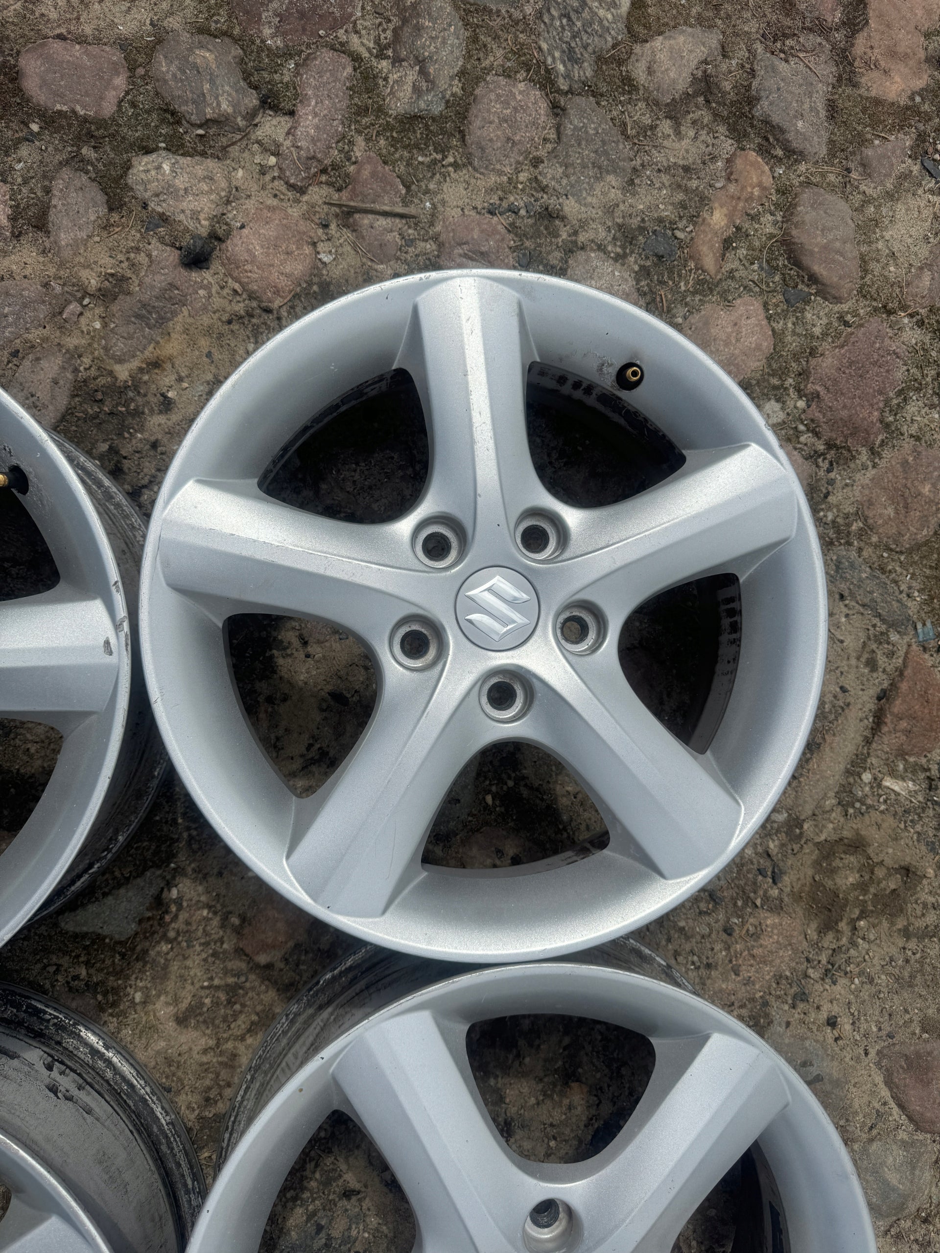 Alu Felge Suzuki Swift Vitara SX4 Aluminum rim 16 Zoll 6.0J 5x114.3