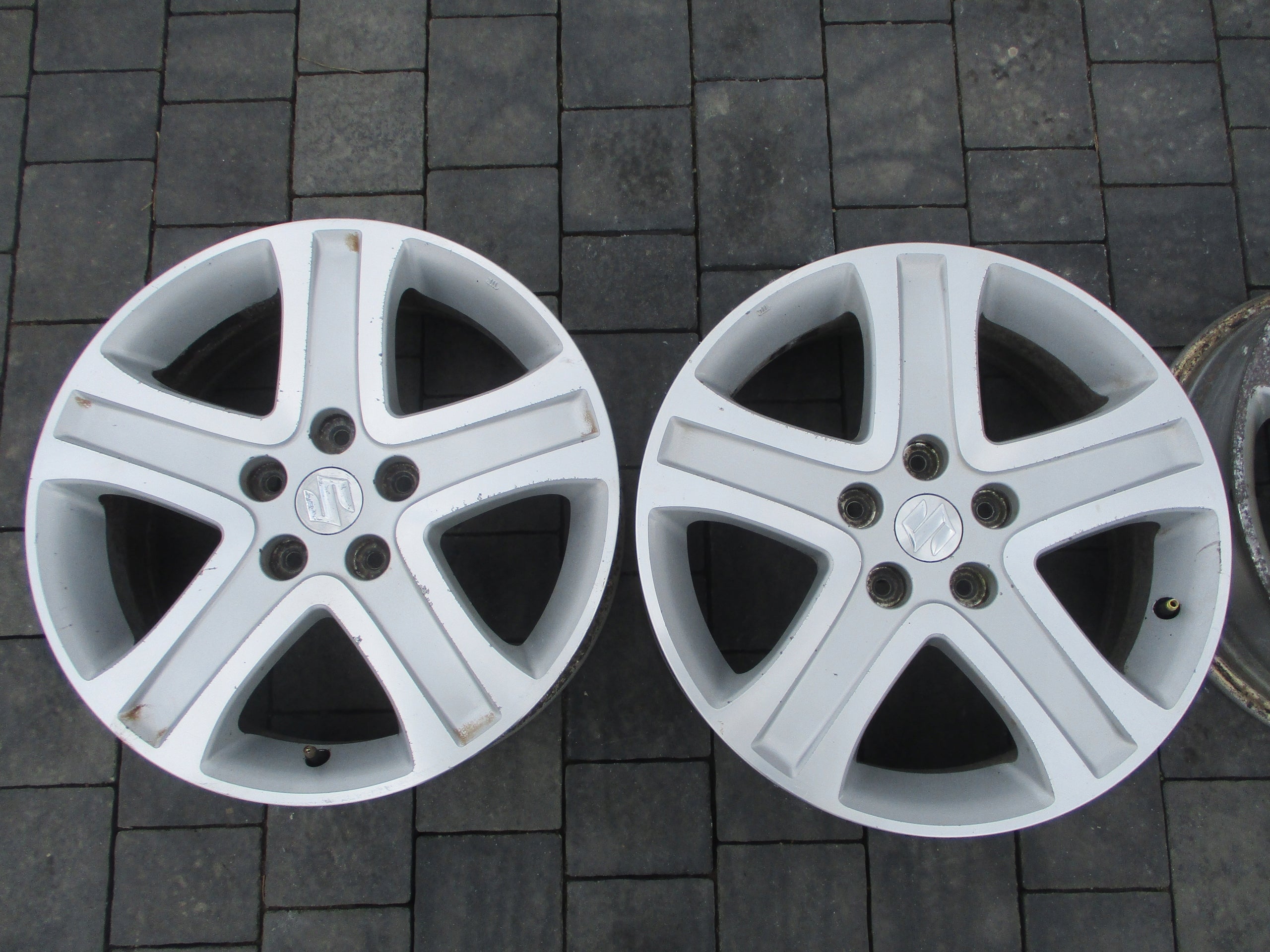 Alu Felge Suzuki APV Aluminum rim 17 Zoll 6.5J 5x114.3