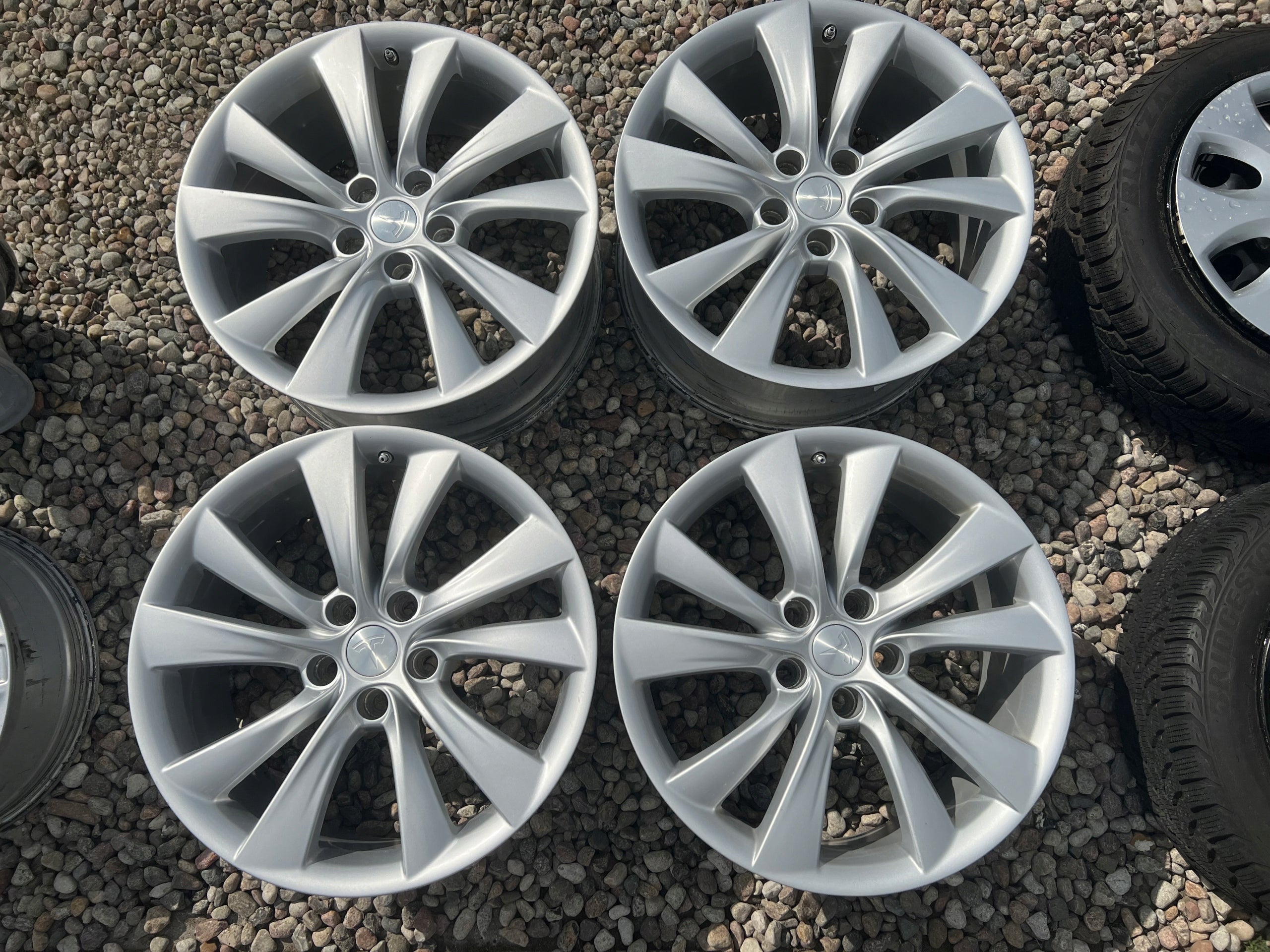 Alu Felge Tesla Model 3 Aluminum rim 19 Zoll 8.5J 5x120