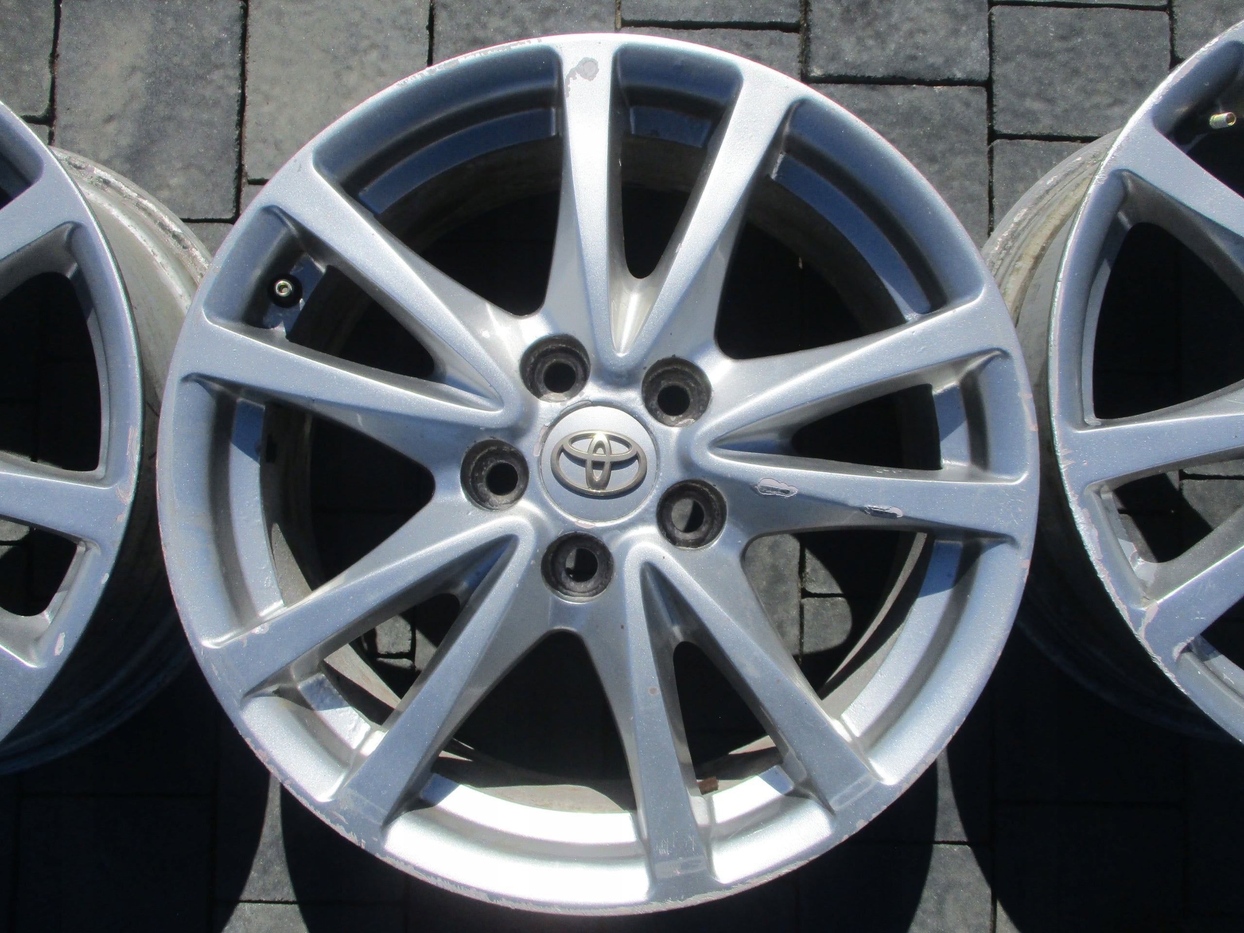 Alu Felge Toyota Coaster Aluminum rim 17 Zoll 7.0J 5x114.3 45ET