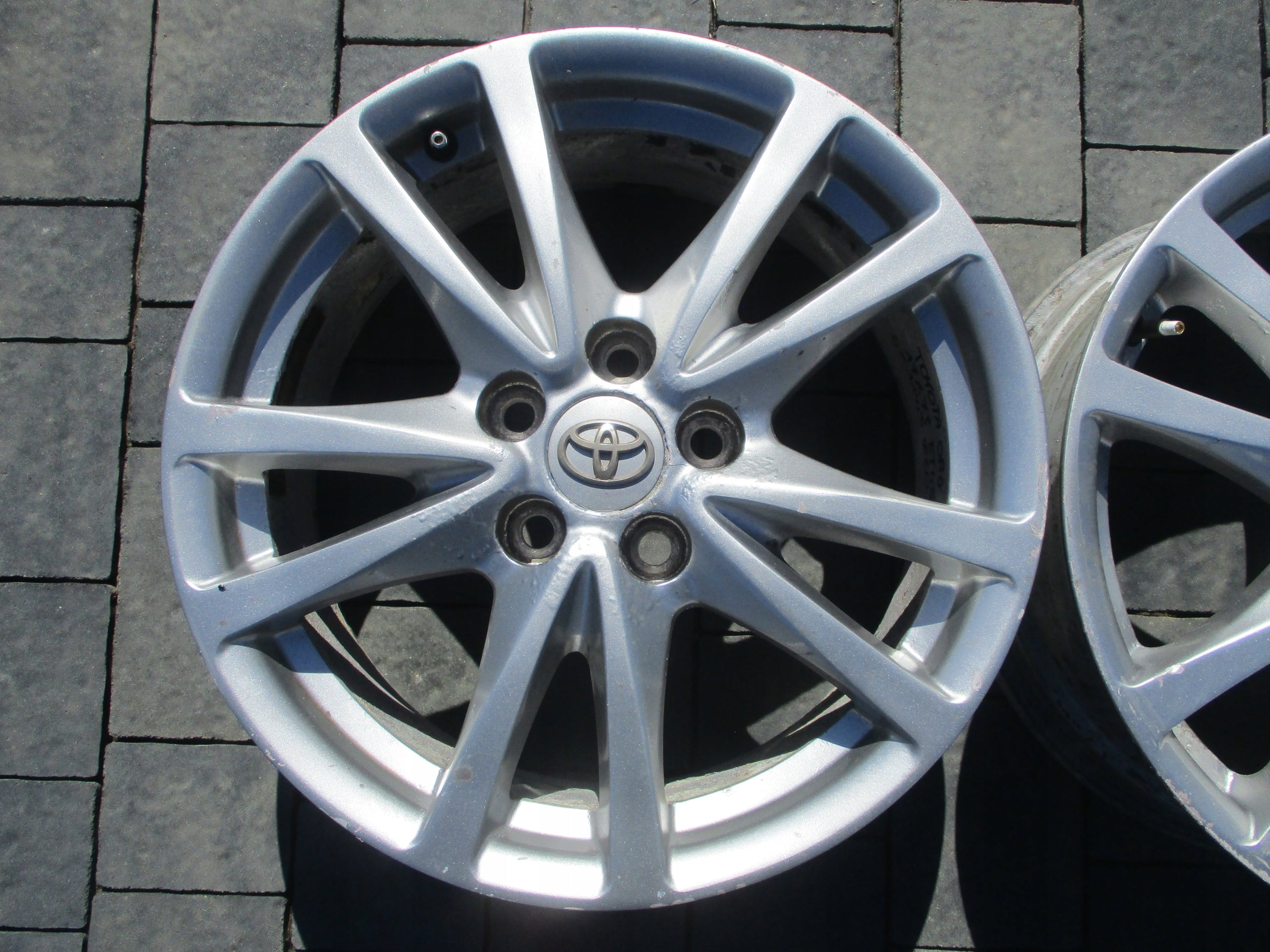 Alu Felge Toyota Coaster Aluminum rim 17 Zoll 7.0J 5x114.3 45ET