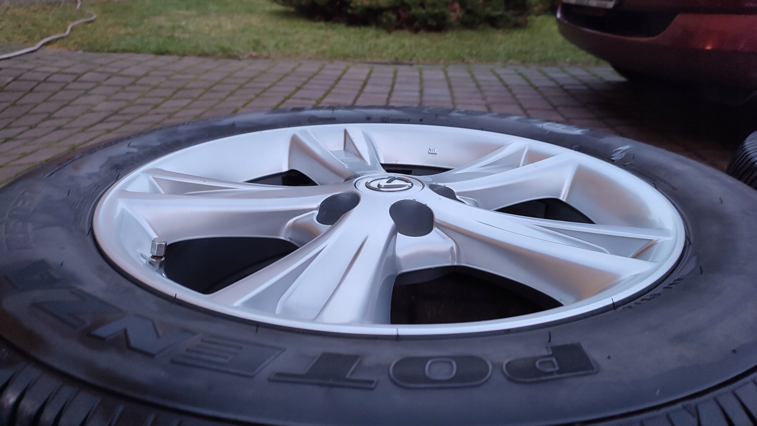 Alu Felge Toyota Yaris Verso Aluminum rim 18 Zoll 7.0J 5x114.3 35ET