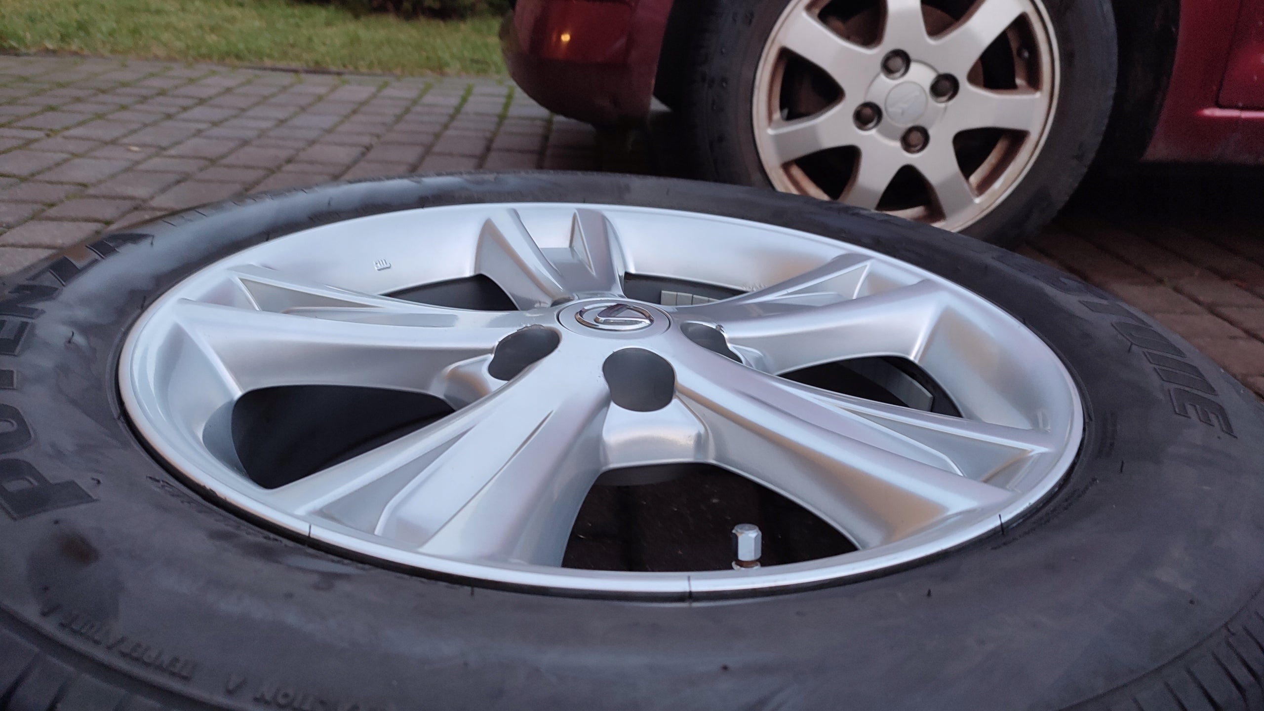 Alu Felge Toyota Yaris Verso Aluminum rim 18 Zoll 7.0J 5x114.3 35ET