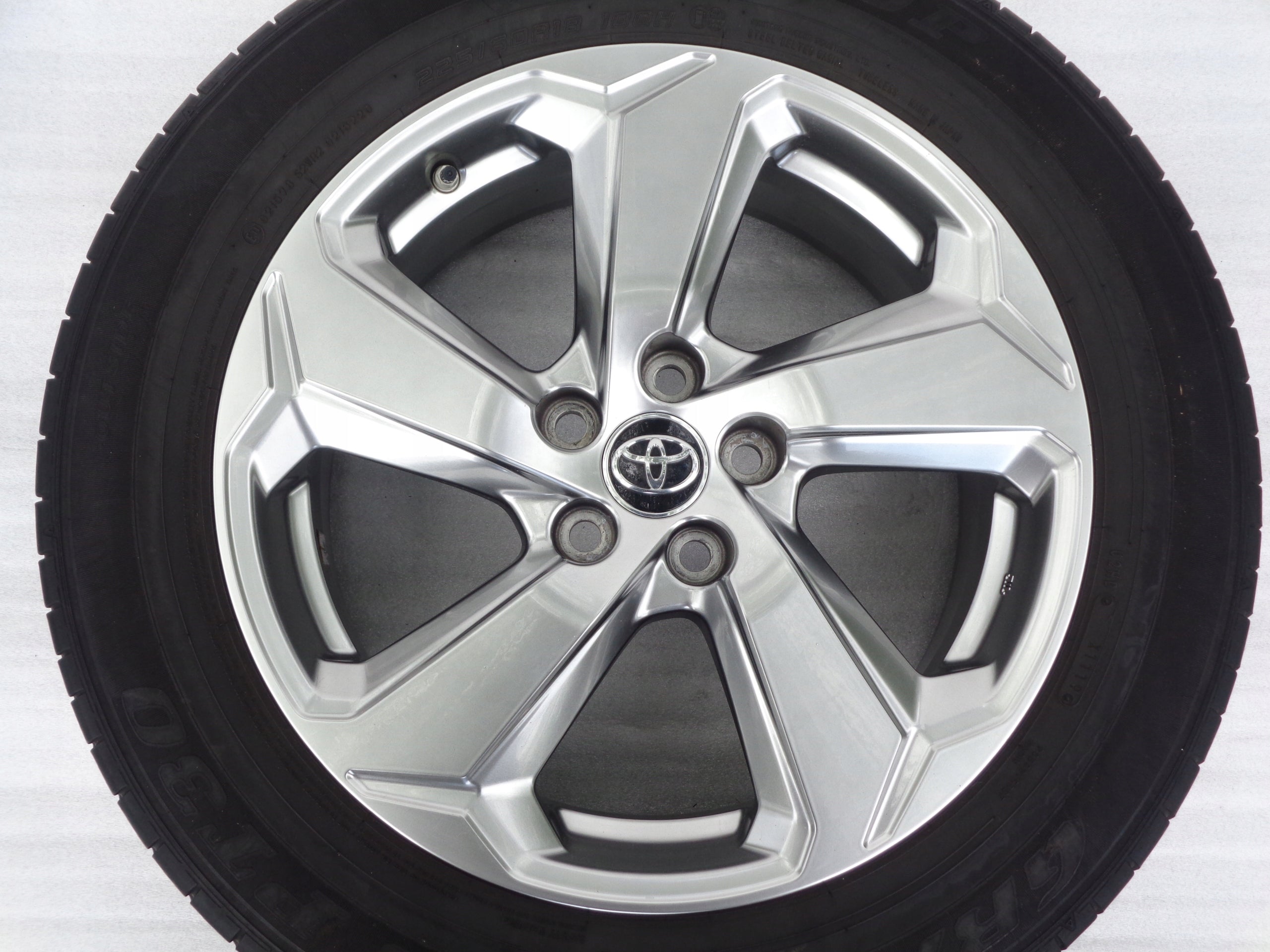  Alu Felge Toyota RAV4 Avensis Sienna Auris Harrier 18 Zoll 7.0J 5x114.3 35ET product image