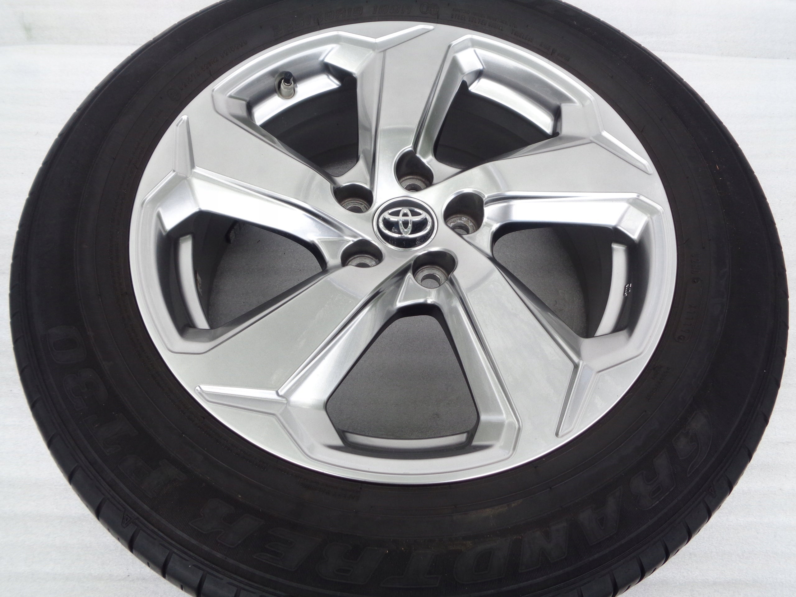 Alu Felge Toyota RAV4 Avensis Sienna Auris Harrier 18 Zoll 7.0J 5x114.3 35ET