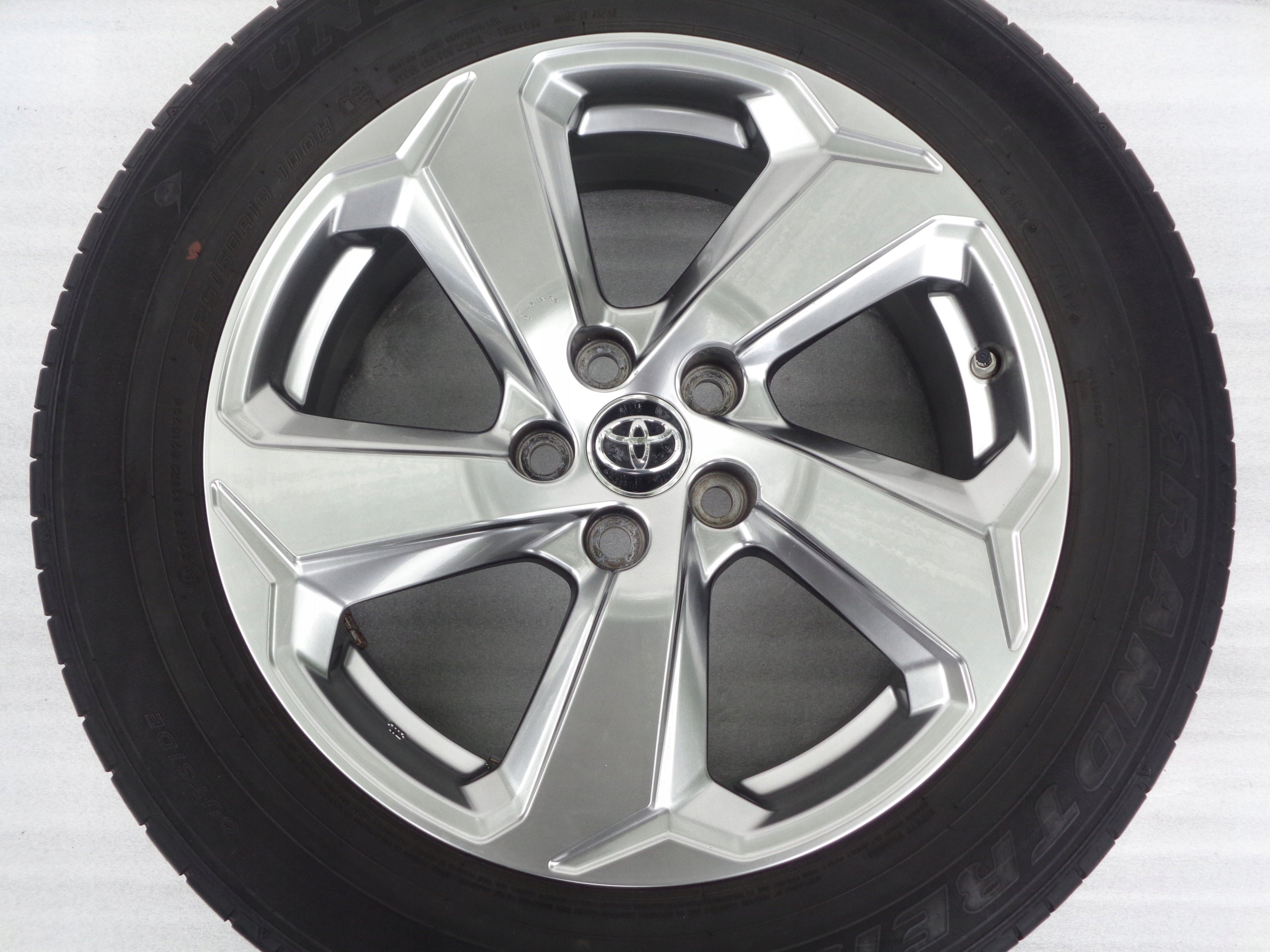 Alu Felge Toyota RAV4 Avensis Sienna Auris Harrier 18 Zoll 7.0J 5x114.3 35ET