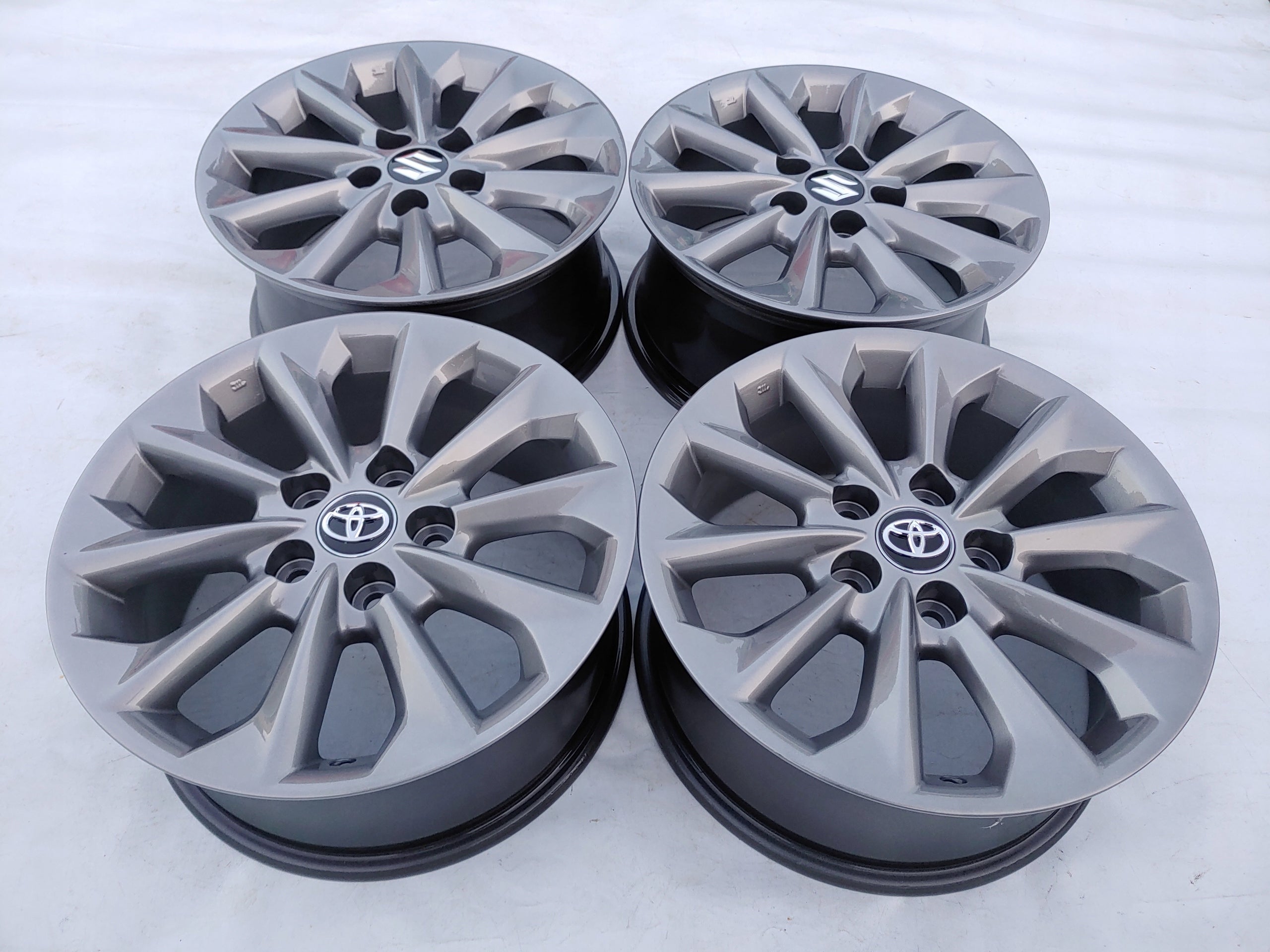 Alu Felge Toyota Yaris Cross Auris Avensis Corolla Yaris 16 Zoll 7.0J 5x114.3 40ET 4261102R10