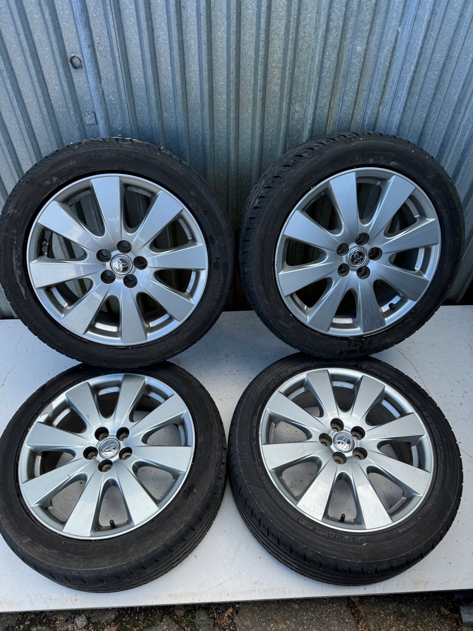 Alu Felge Toyota Sienna Aluminum rim 17 Zoll 7.0J 5x100 45ET 42611YY200