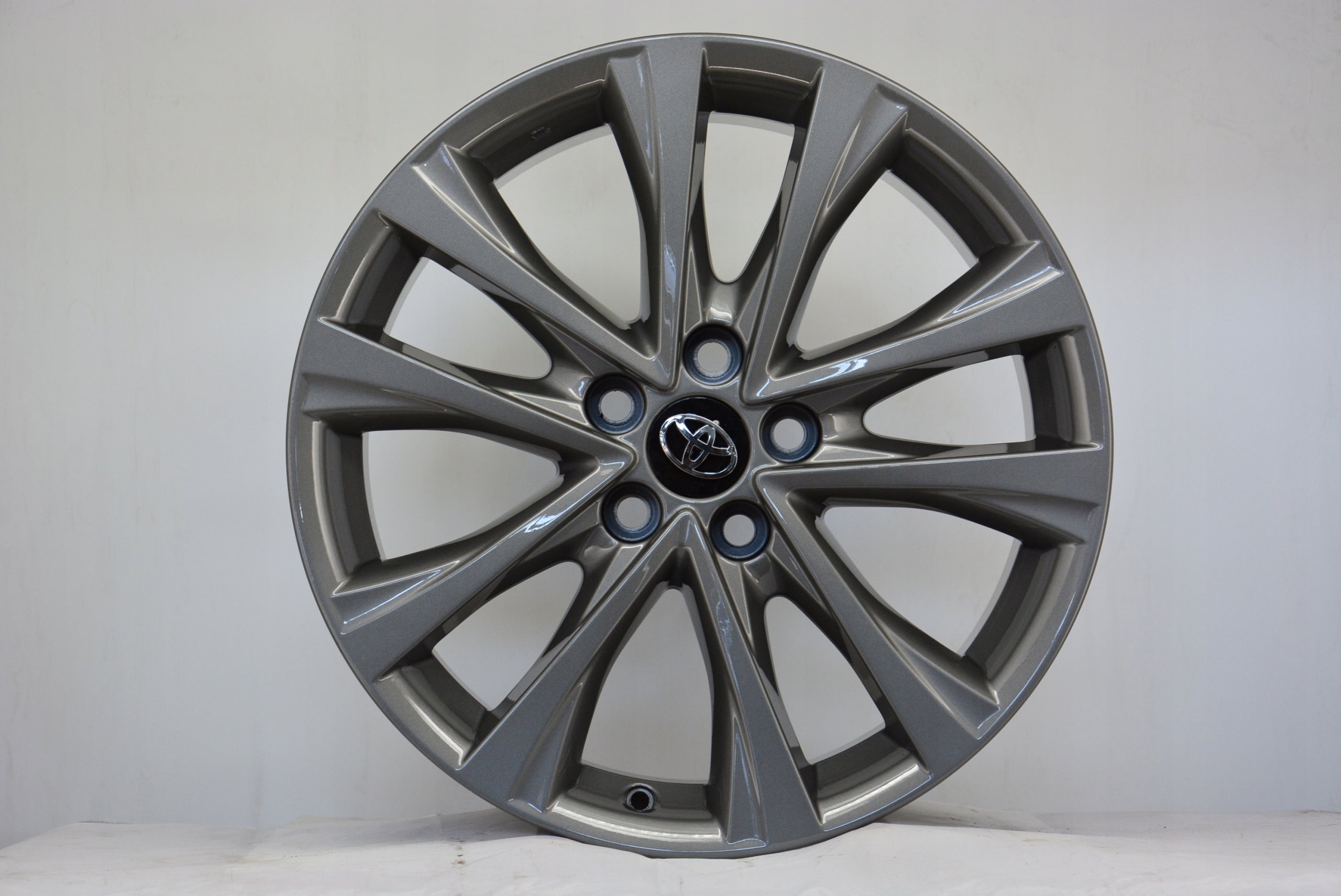  Alu Felge Toyota Tundra Aluminum rim 18 Zoll 7.5J 5x114.3 45ET product image