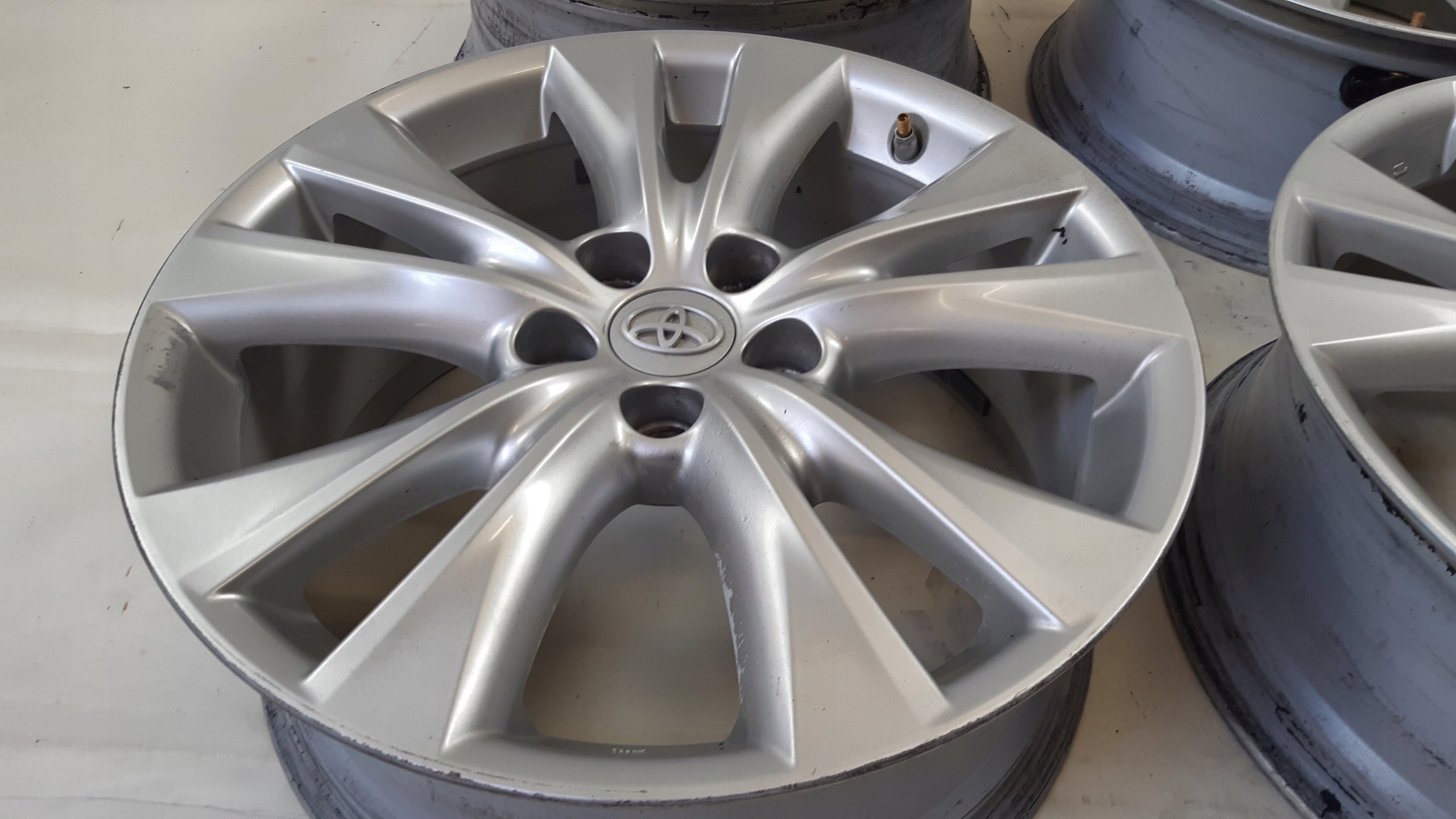 Alu Felge Toyota RAV4 Aluminum rim 18 Zoll 7.5J 5x114.3