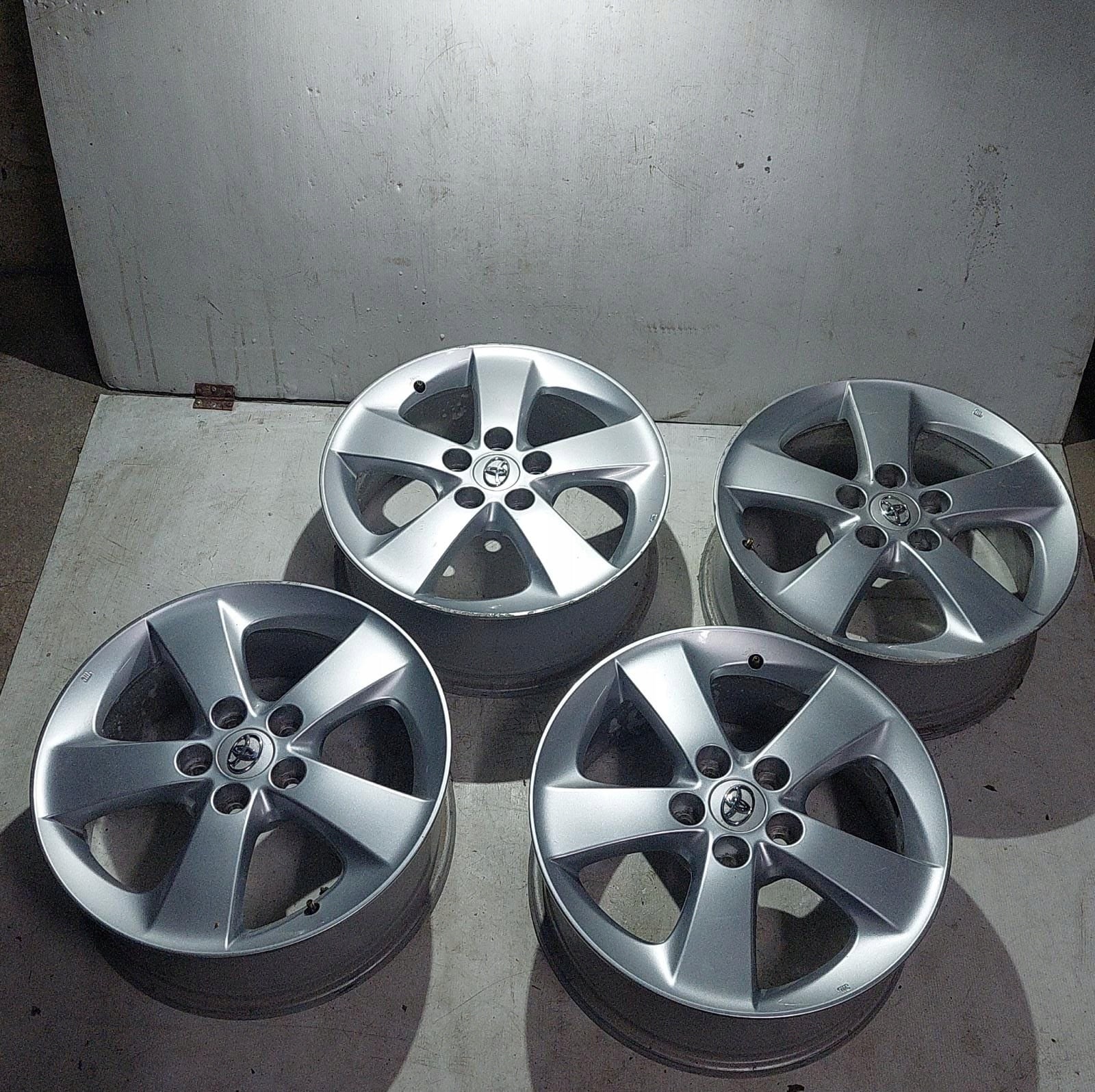  Alu Felge Toyota Supra Aluminum rim 17 Zoll 7.0J 5x114.3 50ET 4261102E00 product image