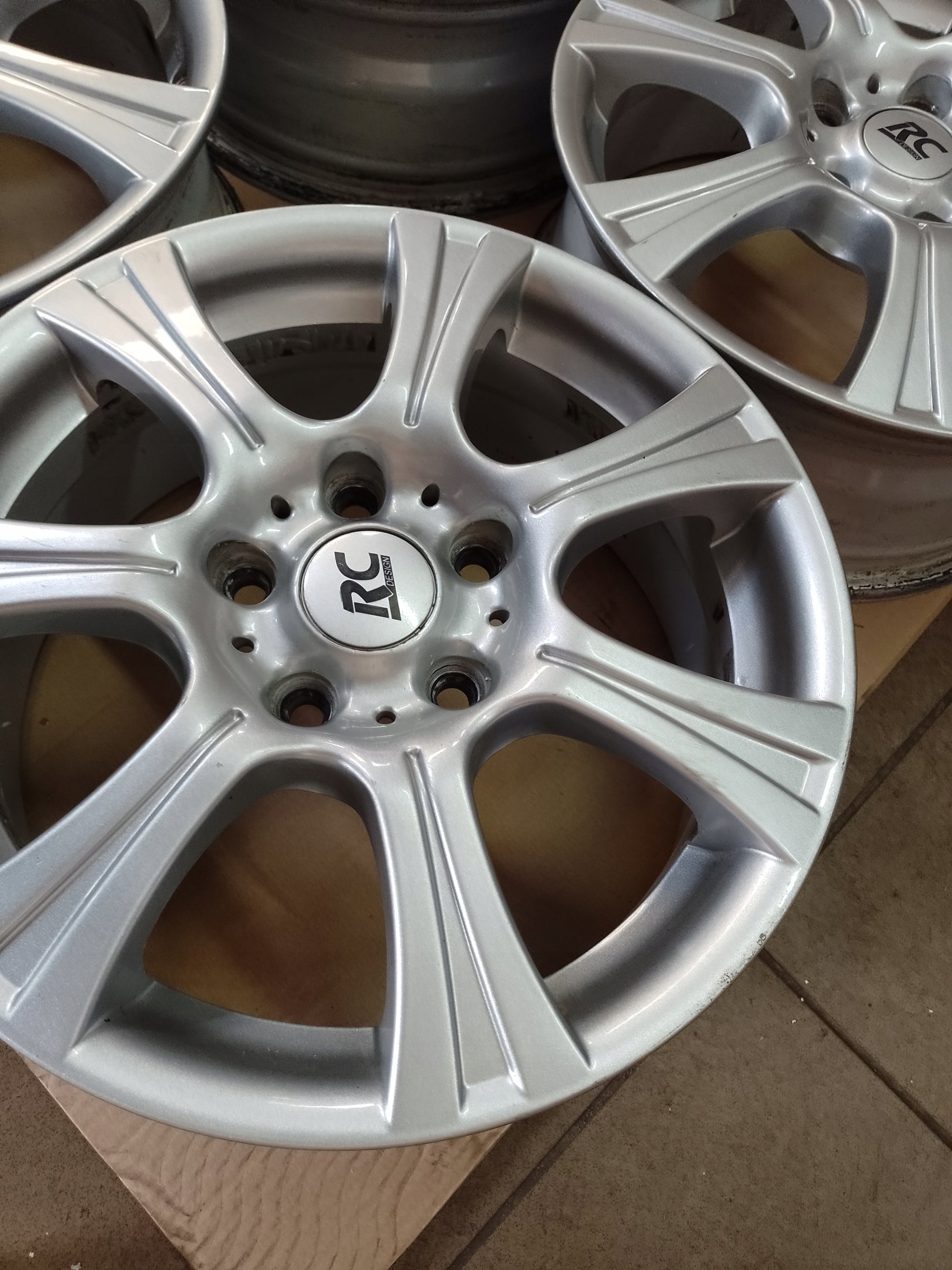 Alu Felge Toyota Landcruiser Aluminum rim 16 Zoll 6.5J 5x114.3