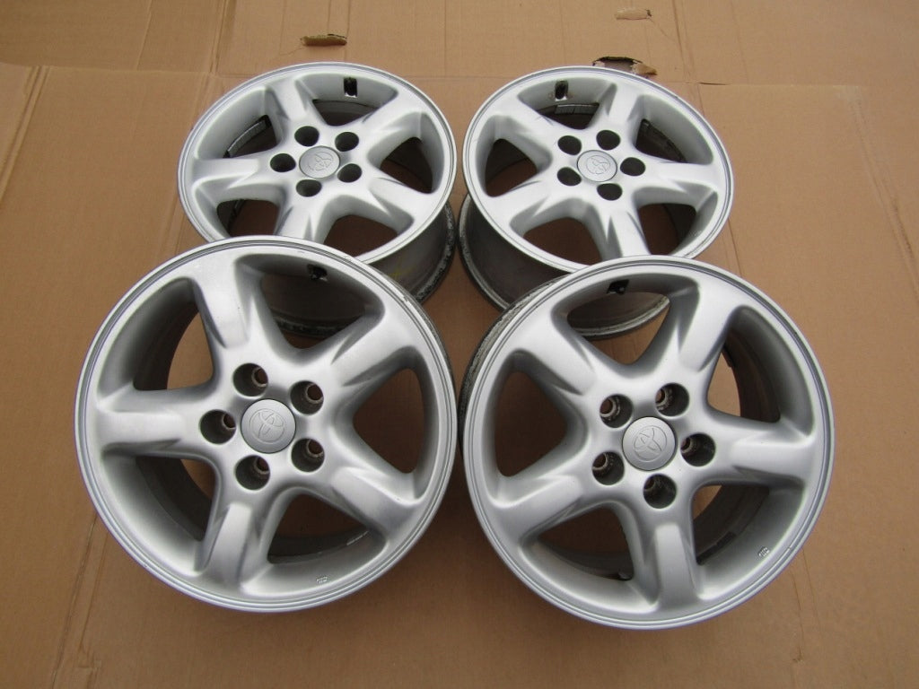 Alu Felge Toyota RAV4 Verso Corolla Verso Auris Corolla 16 Zoll 6.5J 5x114.3 45ET