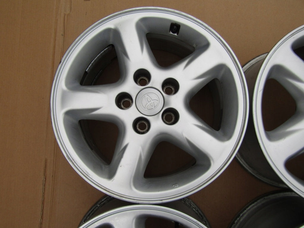 Alu Felge Toyota RAV4 Verso Corolla Verso Auris Corolla 16 Zoll 6.5J 5x114.3 45ET