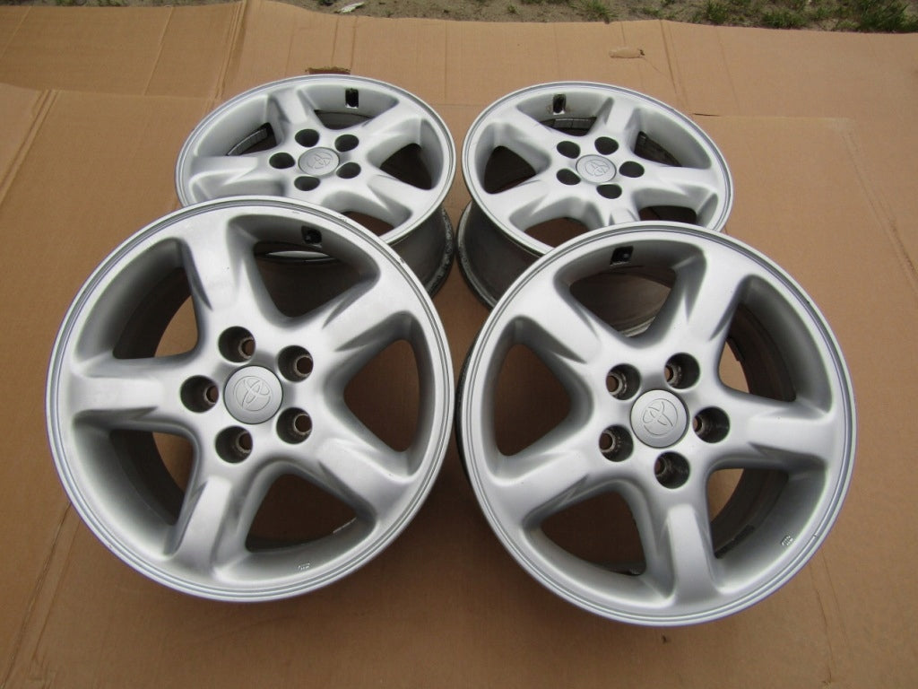 Alu Felge Toyota RAV4 Verso Corolla Verso Auris Corolla 16 Zoll 6.5J 5x114.3 45ET