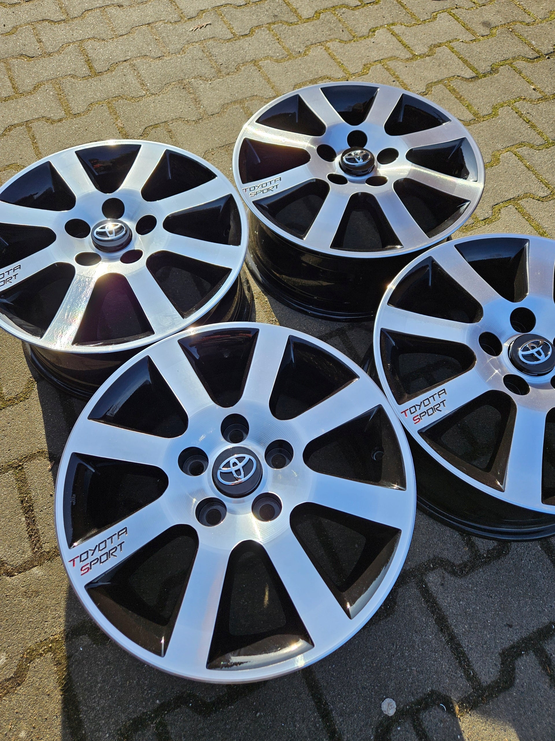 Alu Felge Toyota Yaris Verso 16 Zoll 6.5J 5x114.3 45ET 426110F070