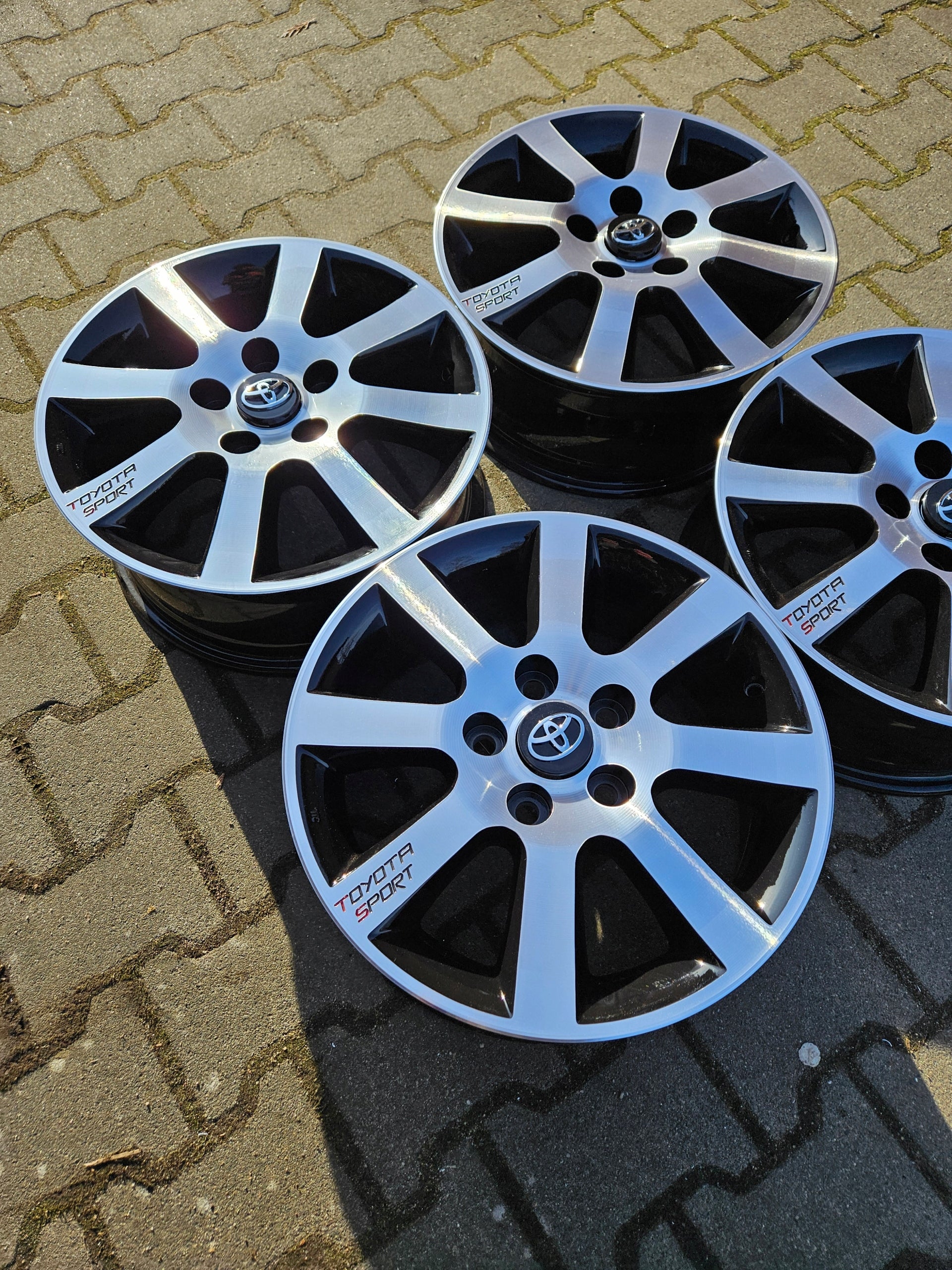 Alu Felge Toyota Yaris Verso 16 Zoll 6.5J 5x114.3 45ET 426110F070