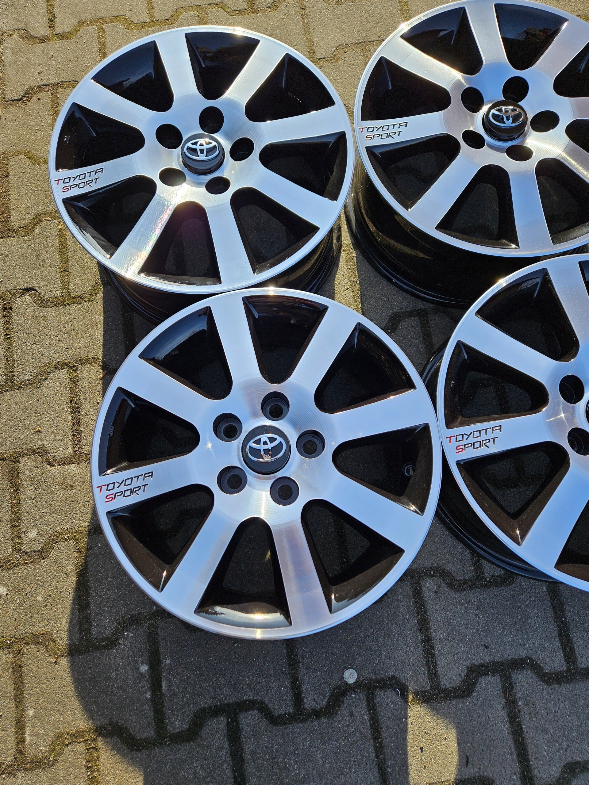 Alu Felge Toyota Yaris Verso 16 Zoll 6.5J 5x114.3 45ET 426110F070