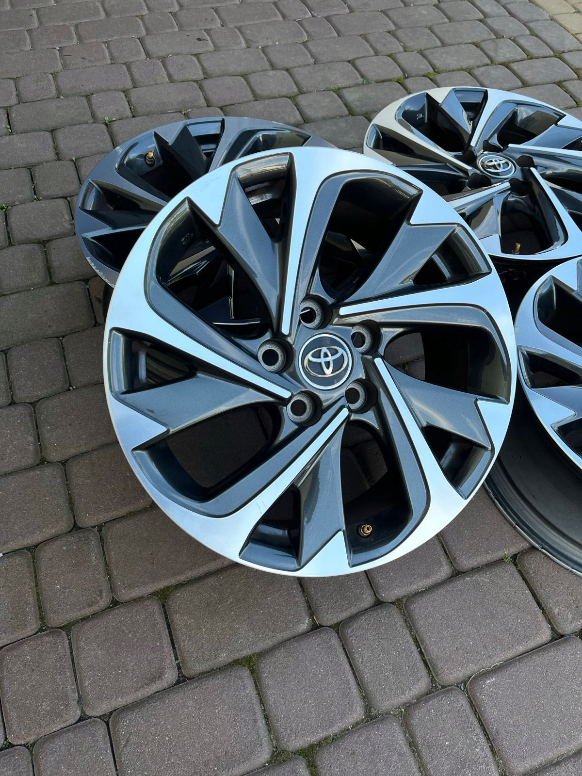 Alu Felge Toyota Verso Corolla Verso Corolla Avensis 17 Zoll 7.0J 5x114.3