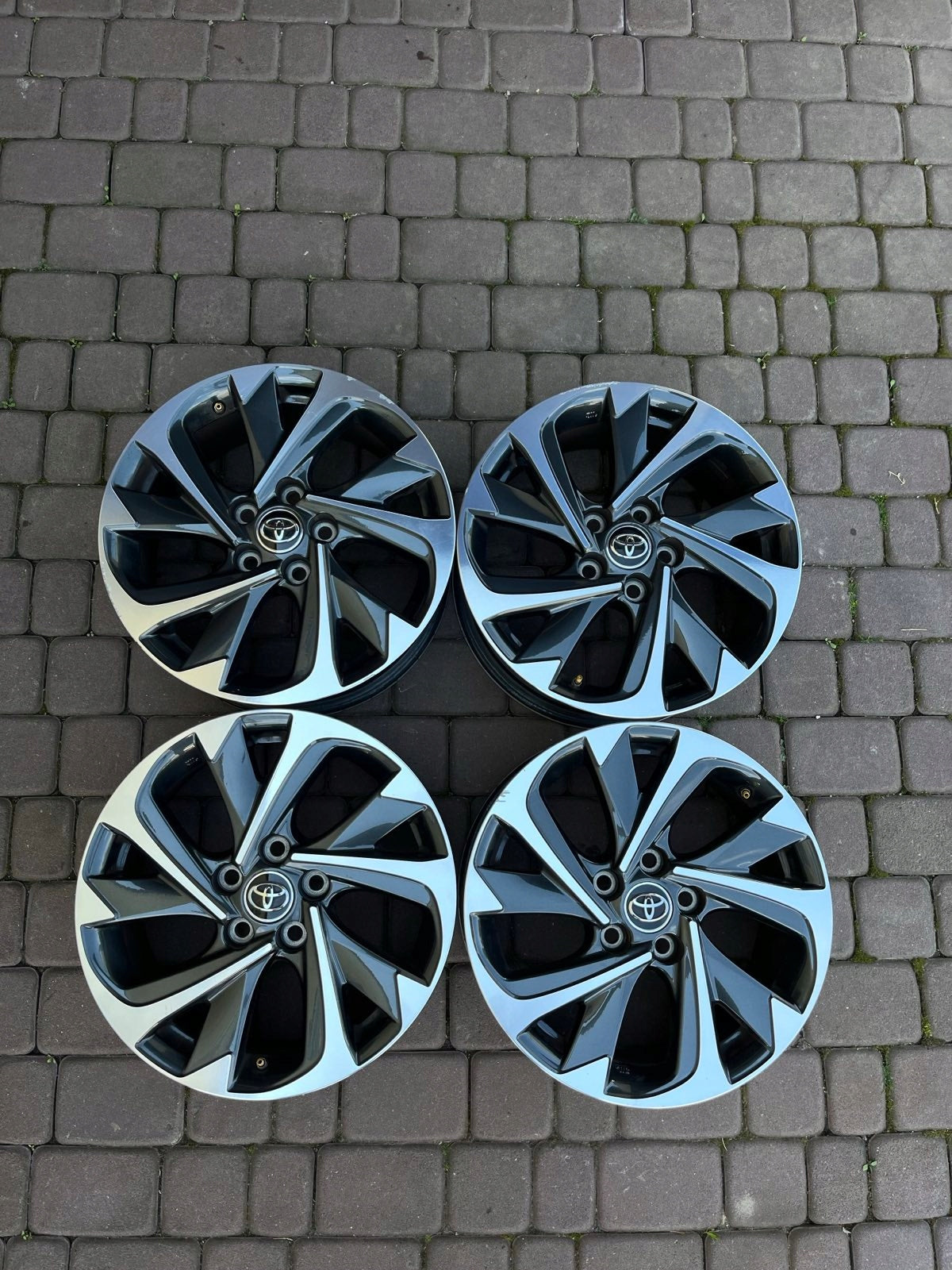 Alu Felge Toyota Verso Corolla Verso Corolla Avensis 17 Zoll 7.0J 5x114.3