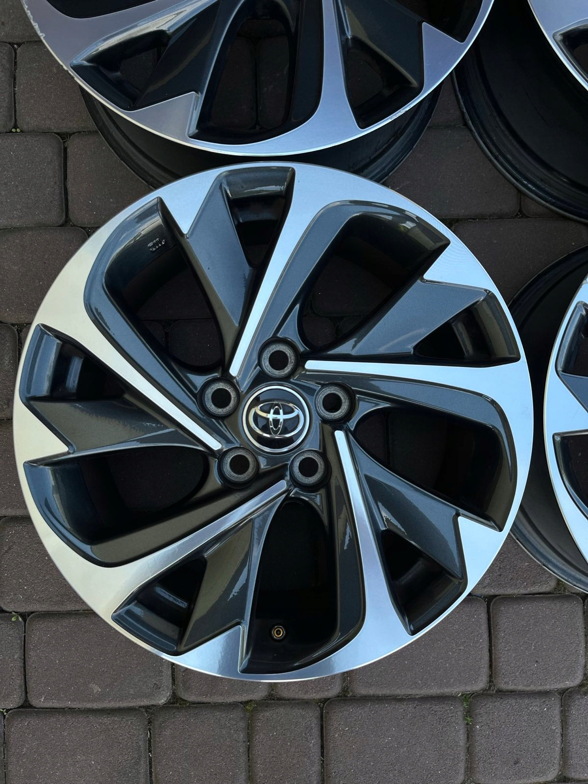 Alu Felge Toyota Verso Corolla Verso Corolla Avensis 17 Zoll 7.0J 5x114.3