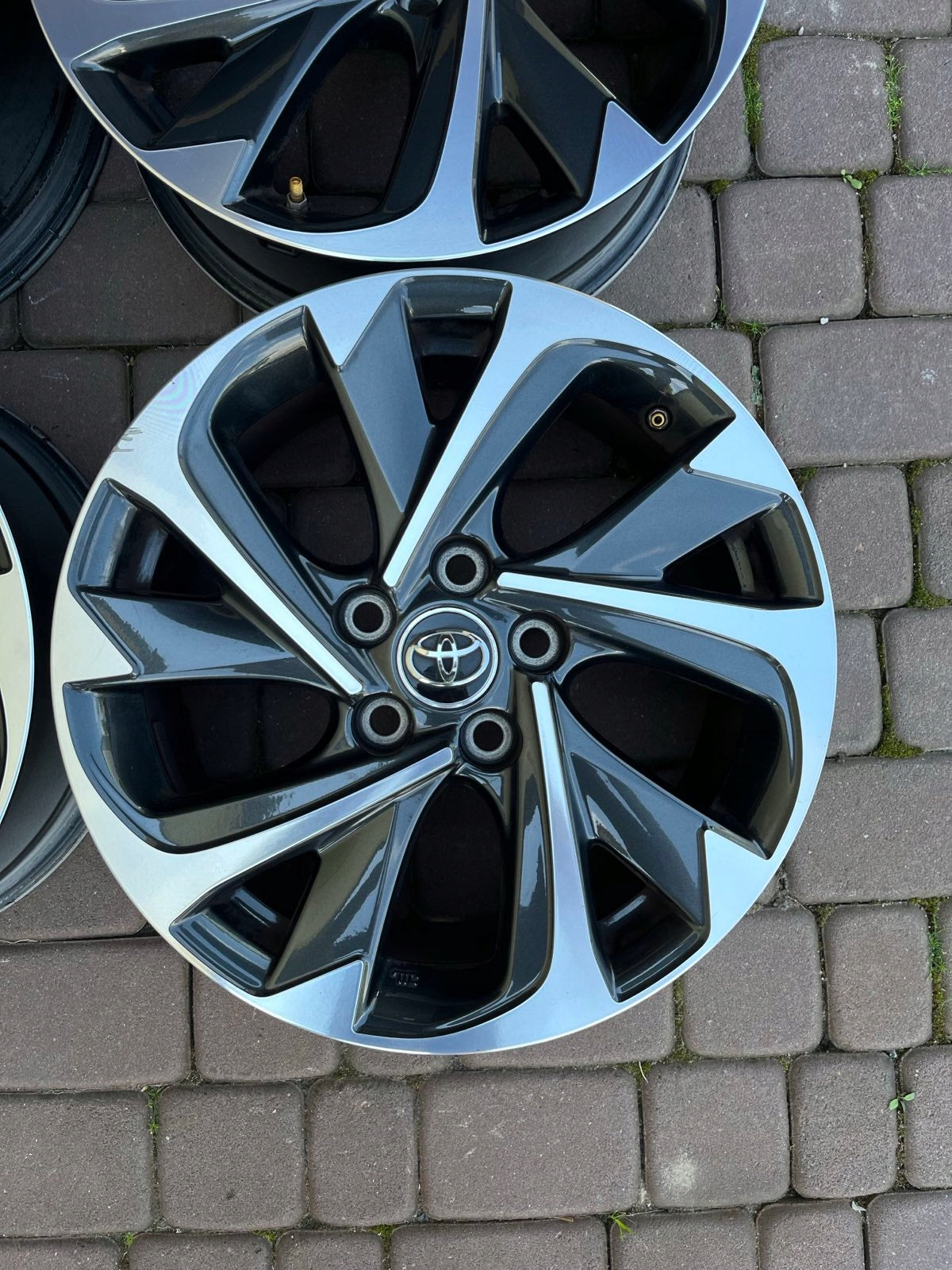 Alu Felge Toyota Verso Corolla Verso Corolla Avensis 17 Zoll 7.0J 5x114.3