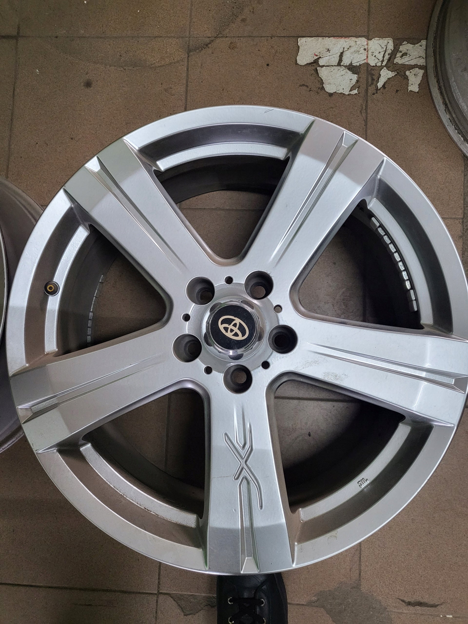  Alu Felge Toyota RAV4 Aluminum rim 19 Zoll 8.0J 5x114.3 product image