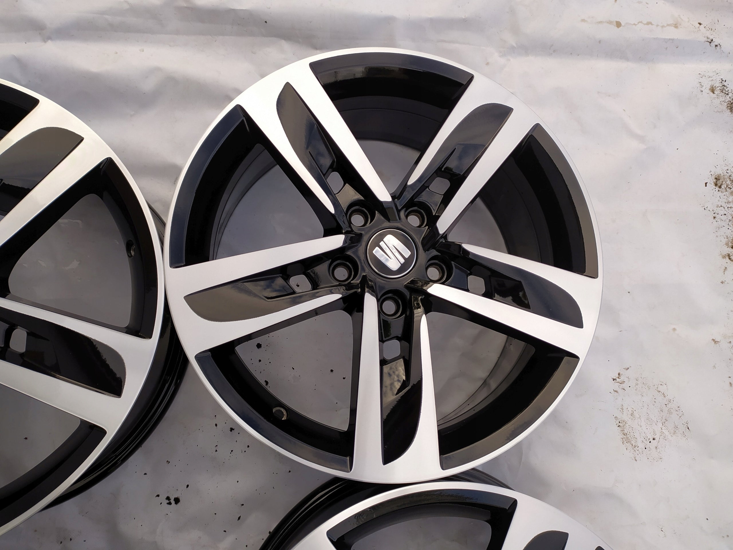 Alu Felge Volkswagen California 17 Zoll 7.0J 5x112 49ET 5F0601025T