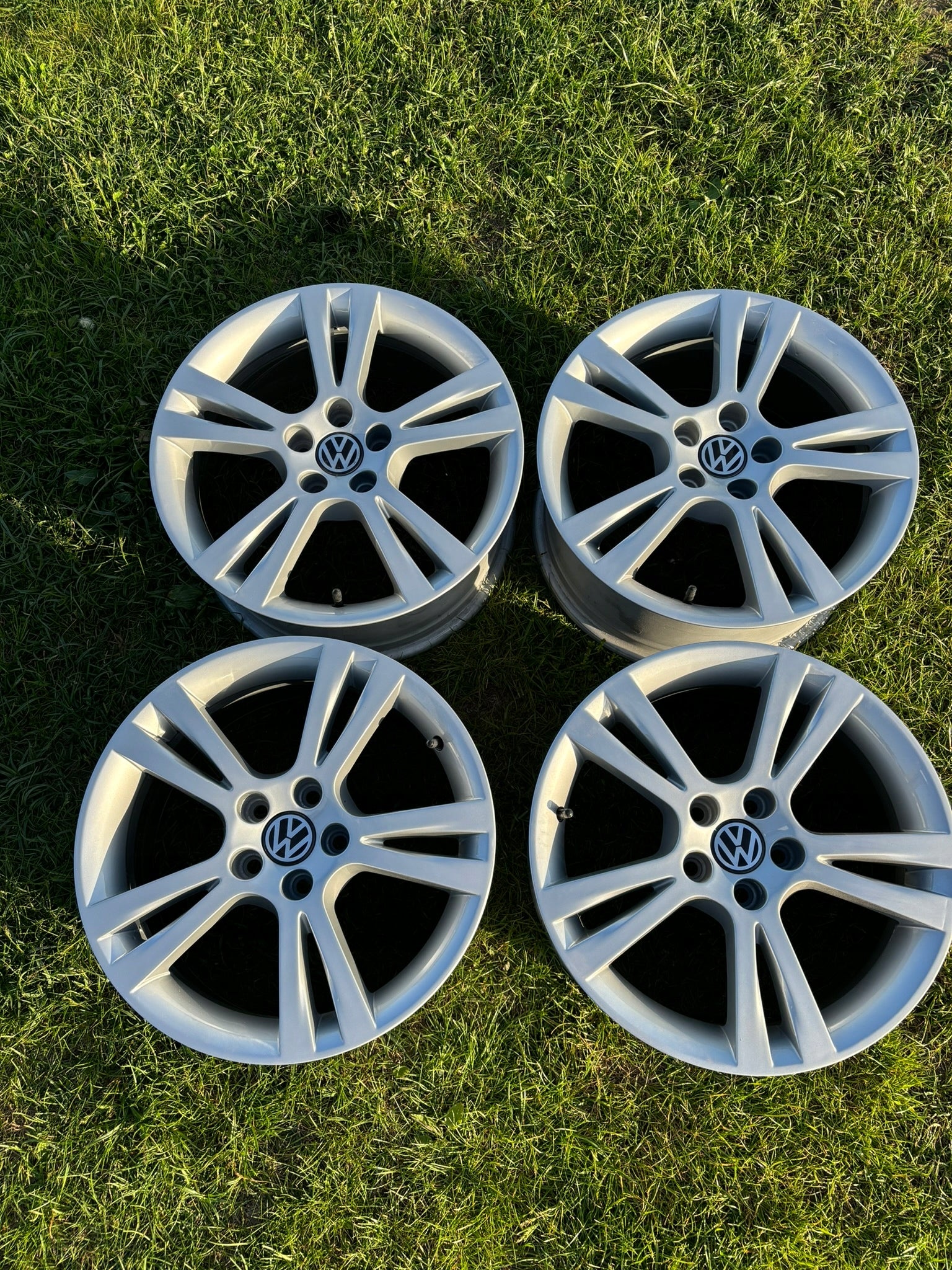 Alu Felge Volkswagen 1500 Aluminum rim 16 Zoll 7.0J 5x100 6J0601025B