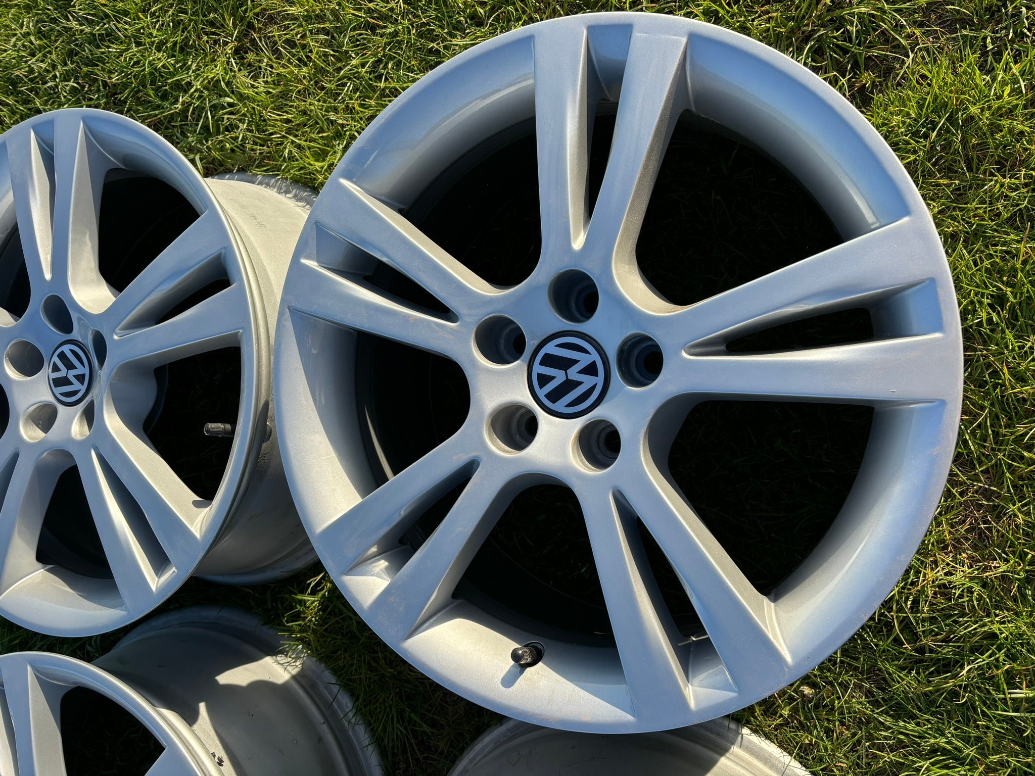 Alu Felge Volkswagen 1500 Aluminum rim 16 Zoll 7.0J 5x100 6J0601025B