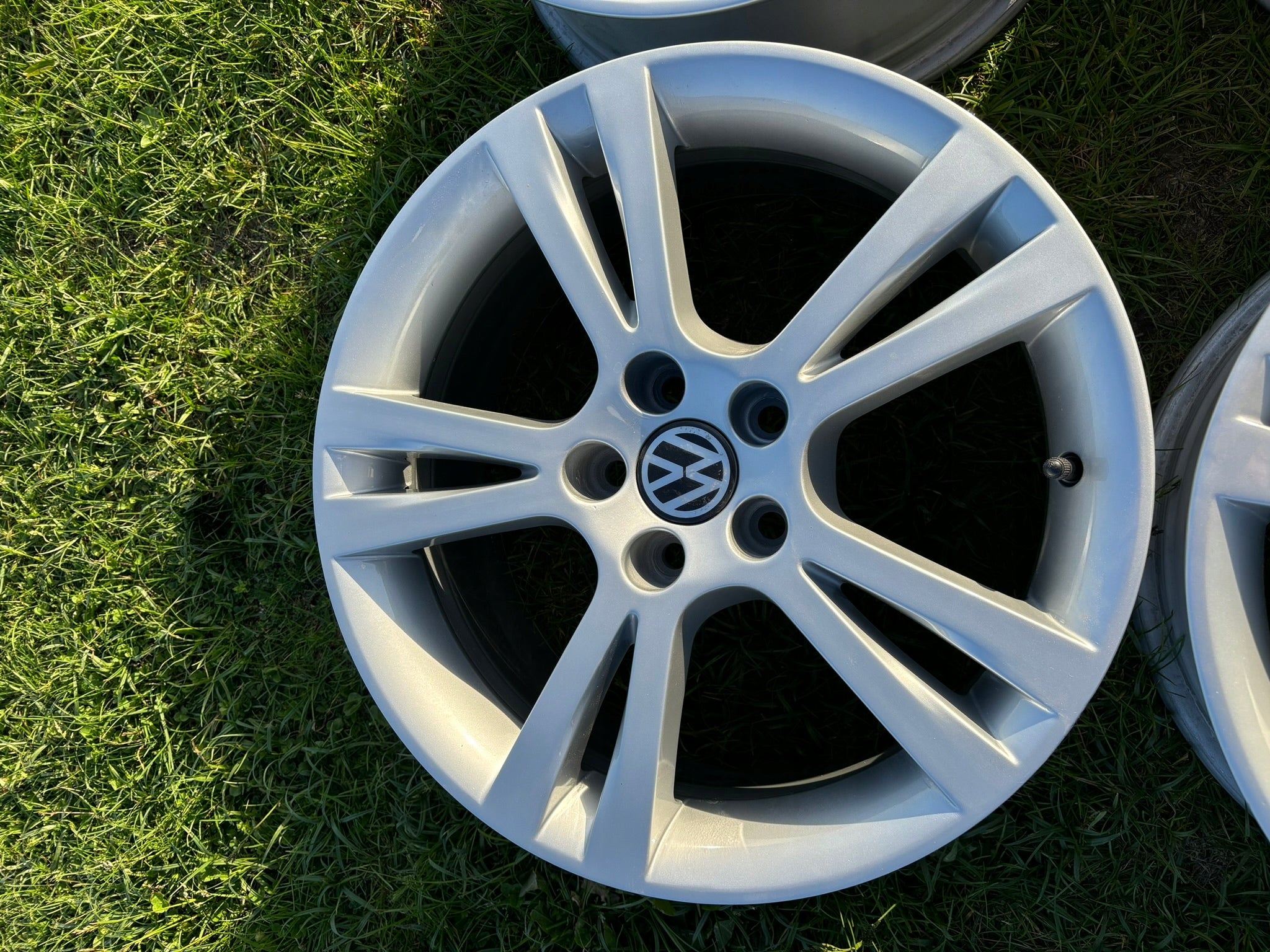 Alu Felge Volkswagen 1500 Aluminum rim 16 Zoll 7.0J 5x100 6J0601025B