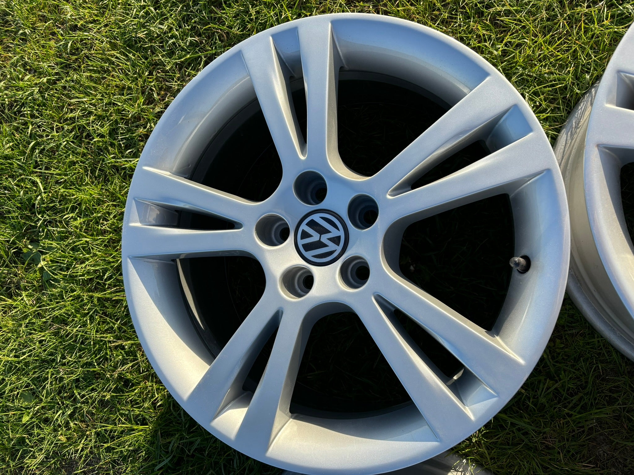 Alu Felge Volkswagen 1500 Aluminum rim 16 Zoll 7.0J 5x100 6J0601025B